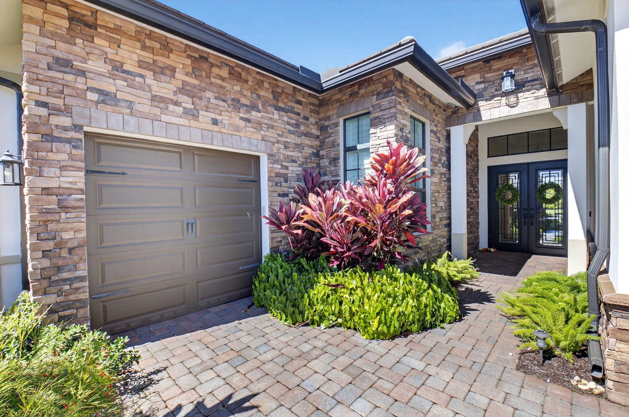 Boynton Beach, FL 33472,9331 Grand Prix LN