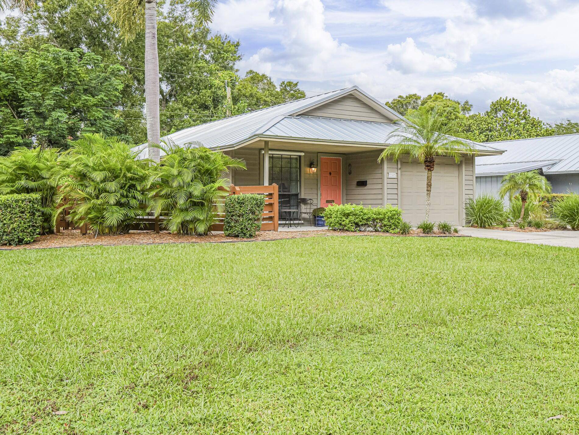 Vero Beach, FL 32960,2103 31st AVE