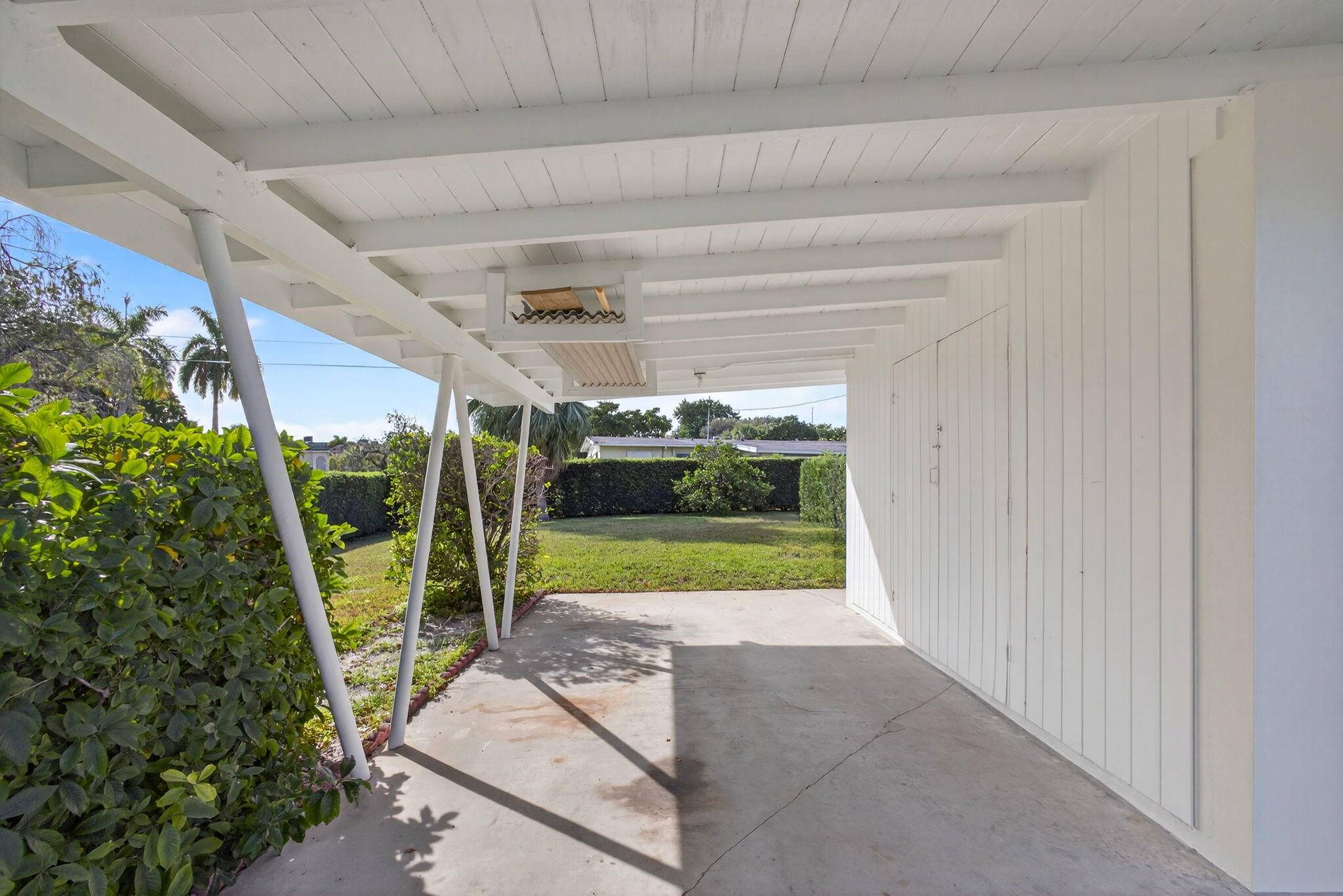 North Palm Beach, FL 33408,738 Flamingo WAY