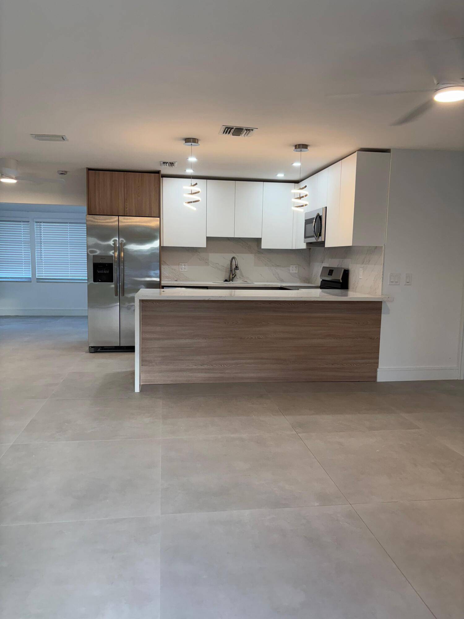 West Palm Beach, FL 33413,790 Sarazen DR