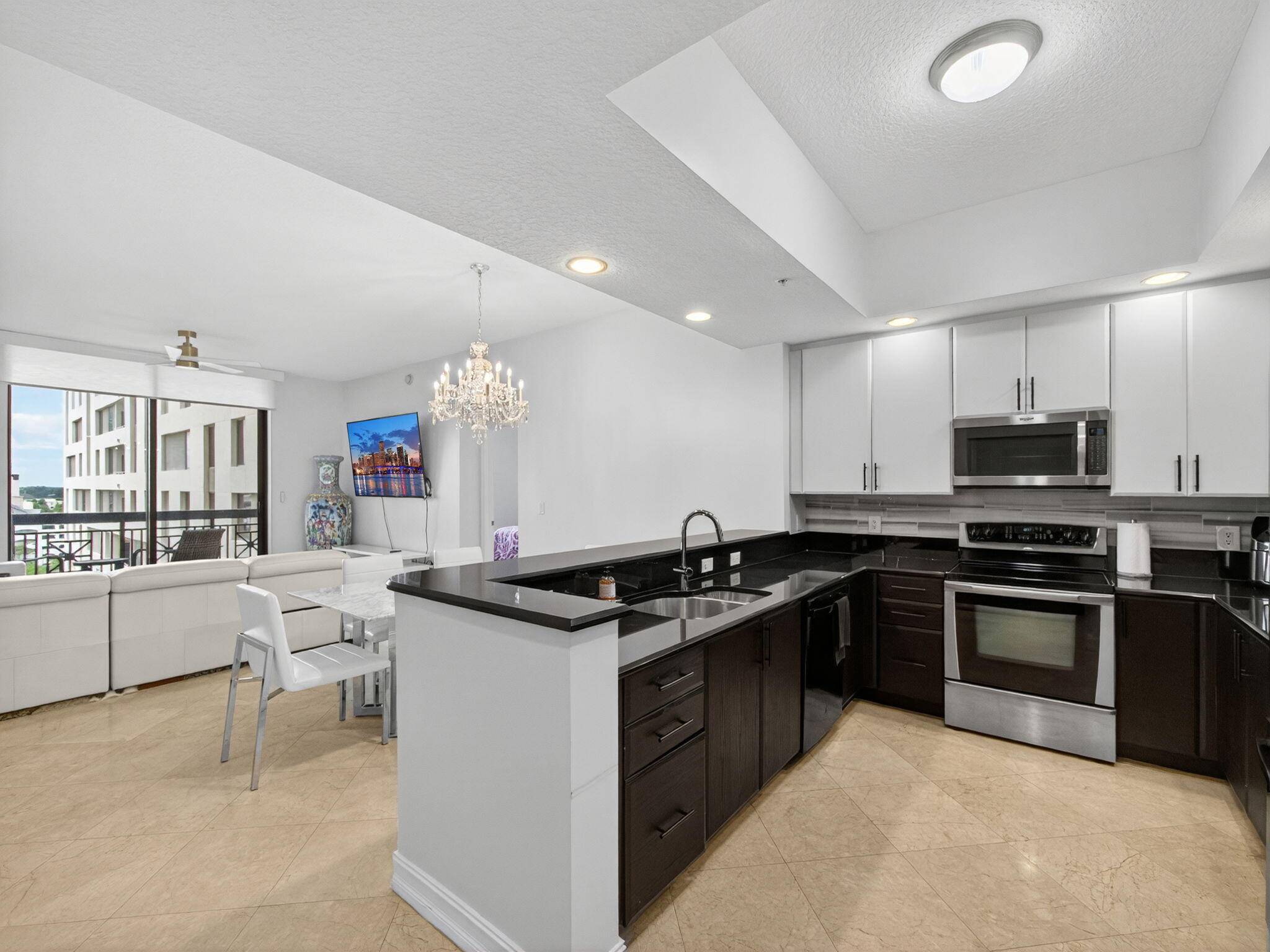 West Palm Beach, FL 33401,701 S Olive AVE 725