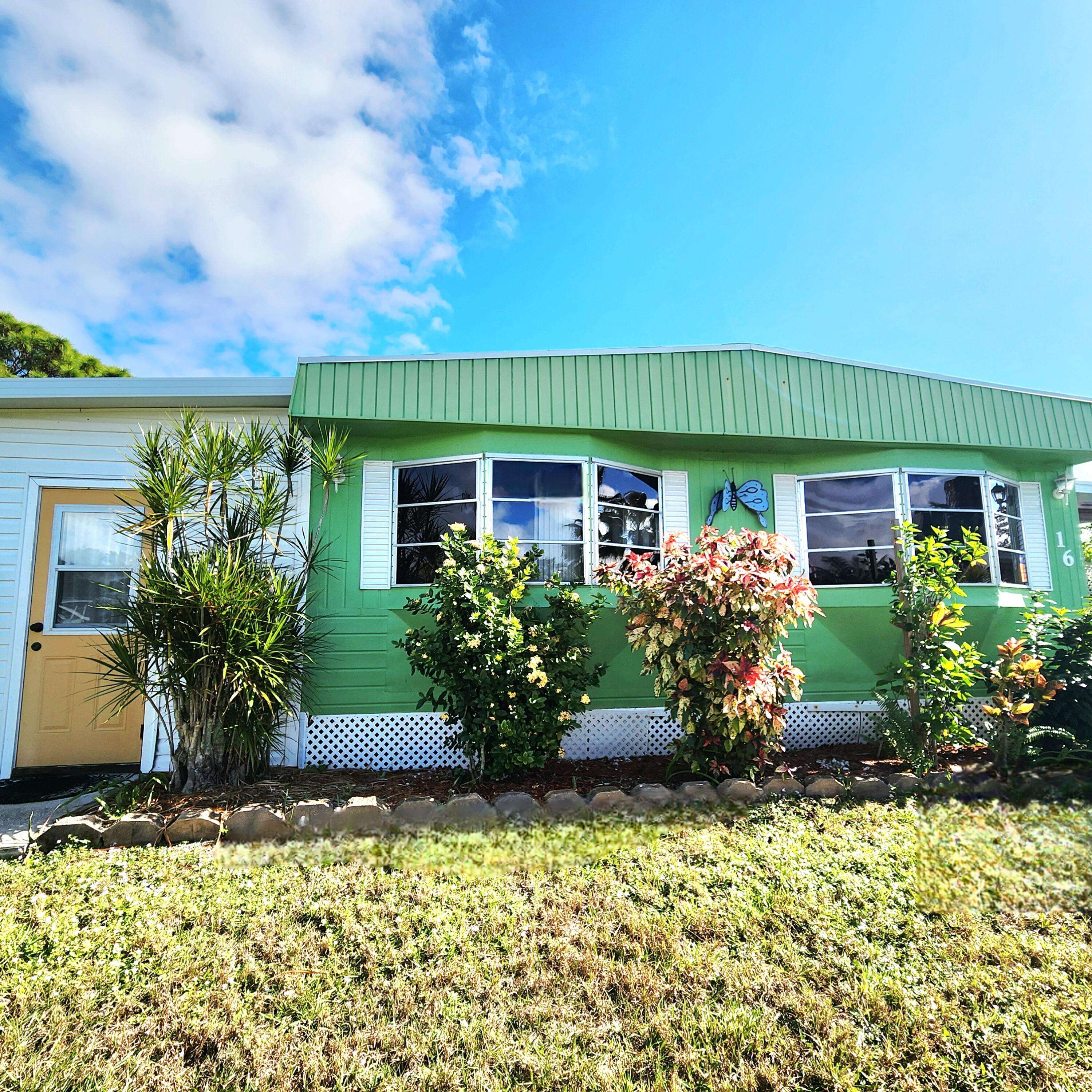 Port Saint Lucie, FL 34952,16 S Granada LN