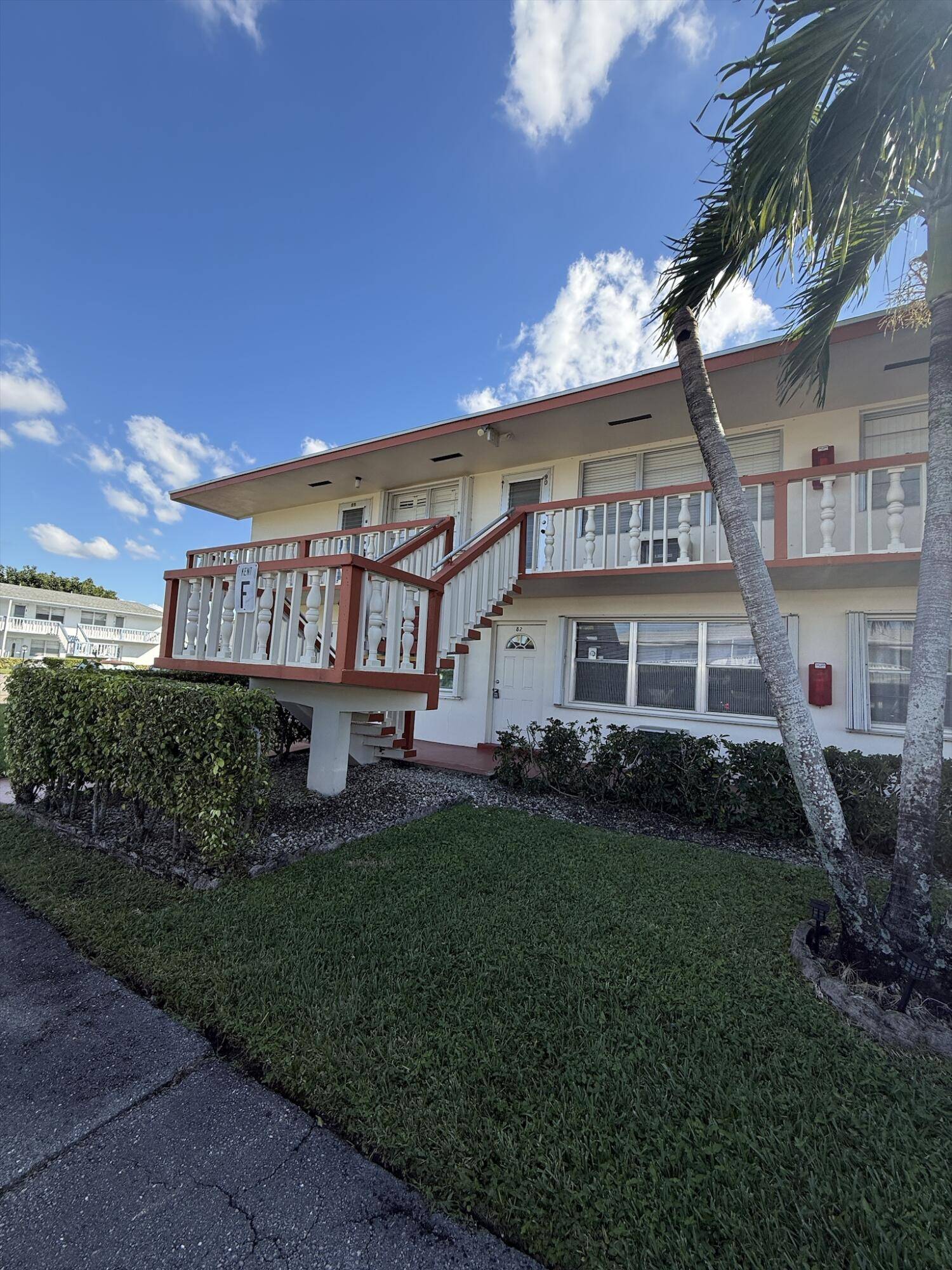 West Palm Beach, FL 33417,82 Kent F