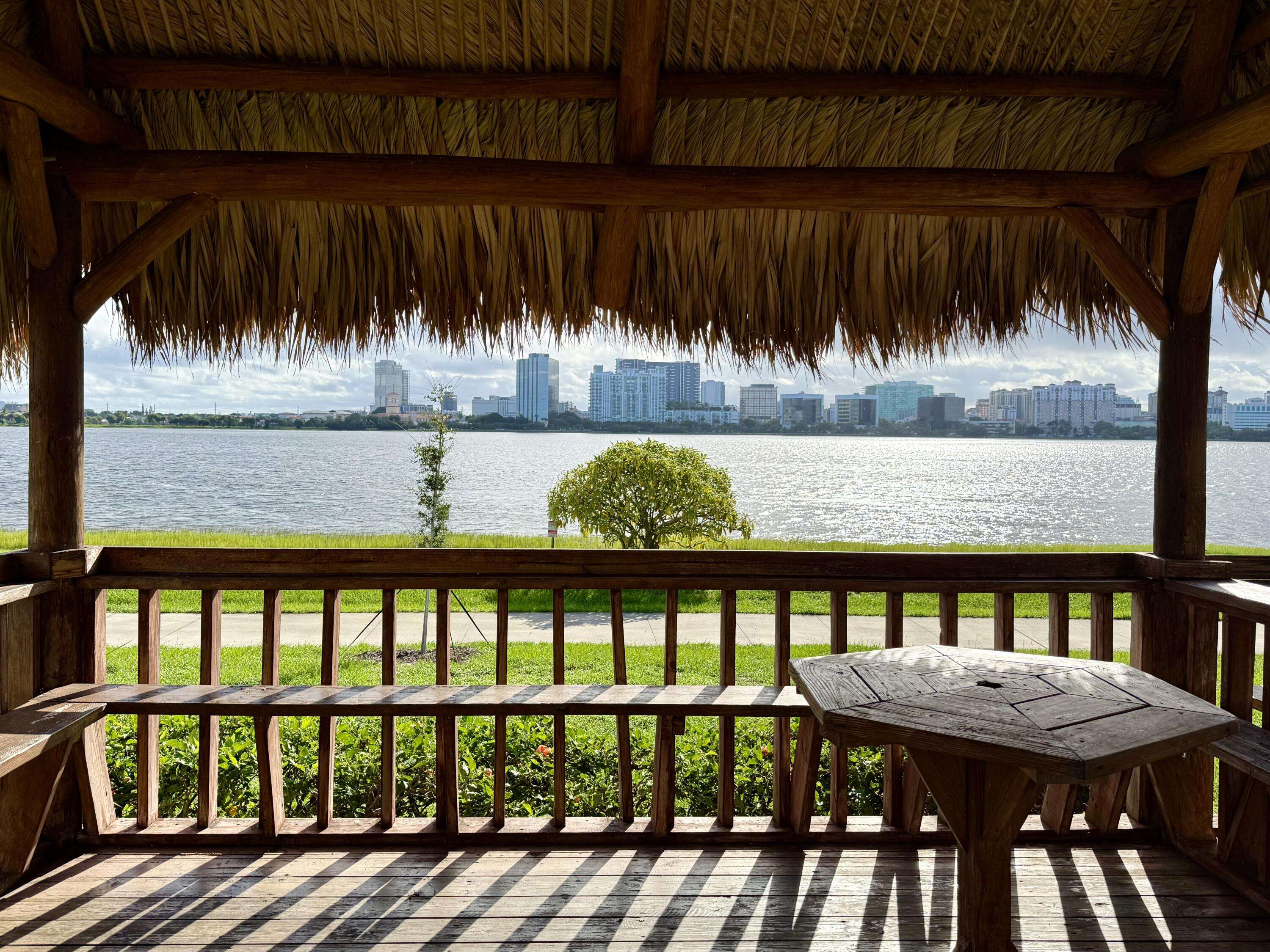 West Palm Beach, FL 33401,752 Executive Center DR 112