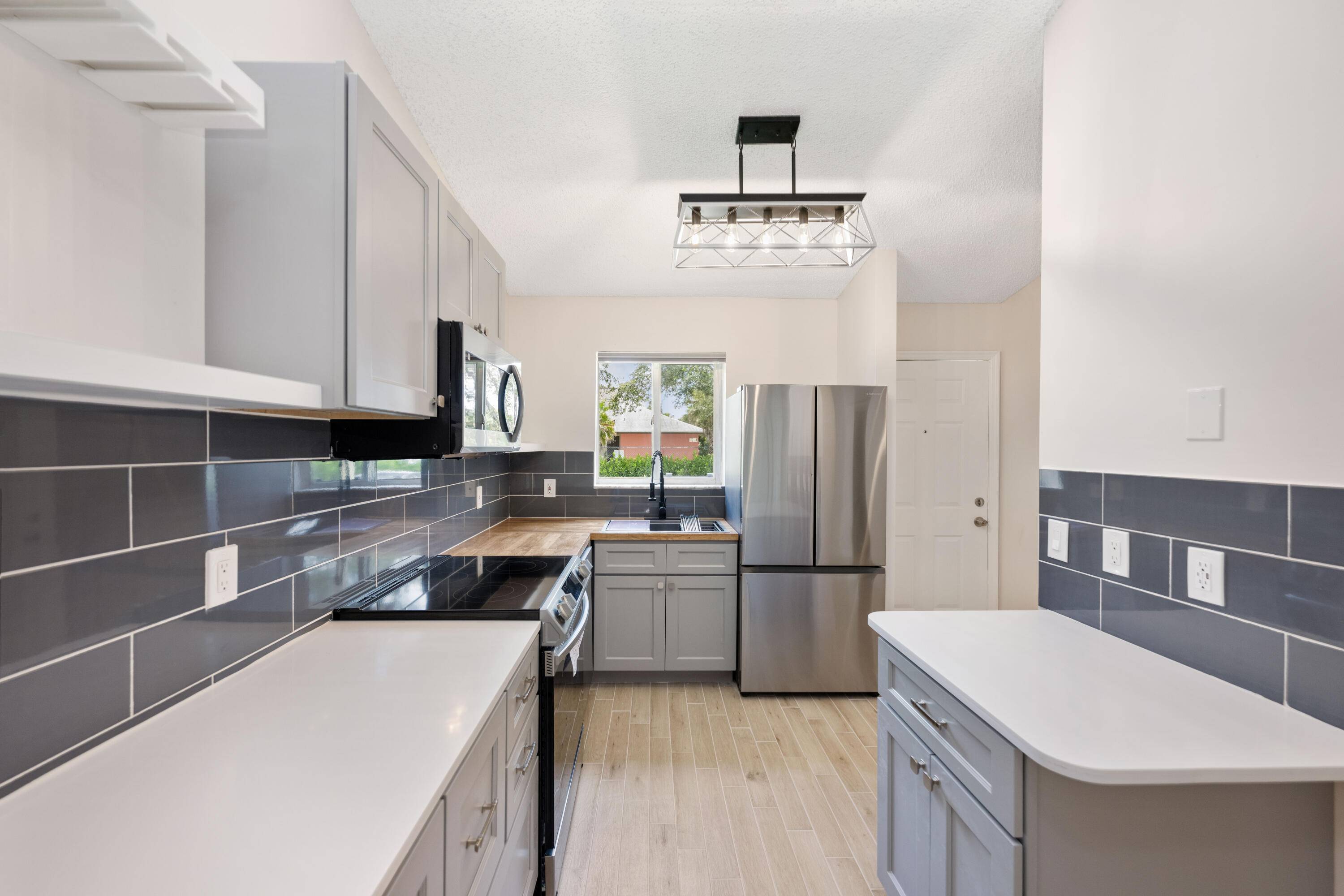 West Palm Beach, FL 33417,5214 Stacy ST 22