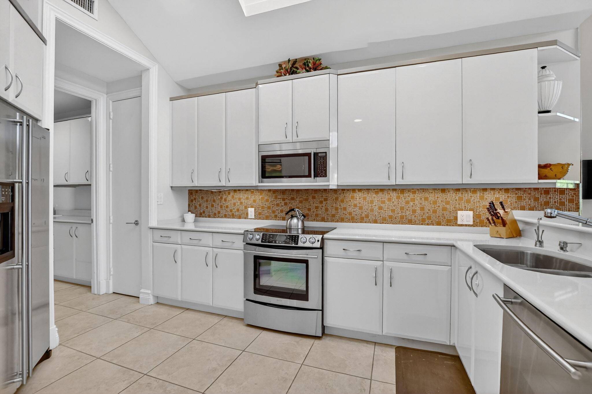 Boca Raton, FL 33434,7567 Rexford RD