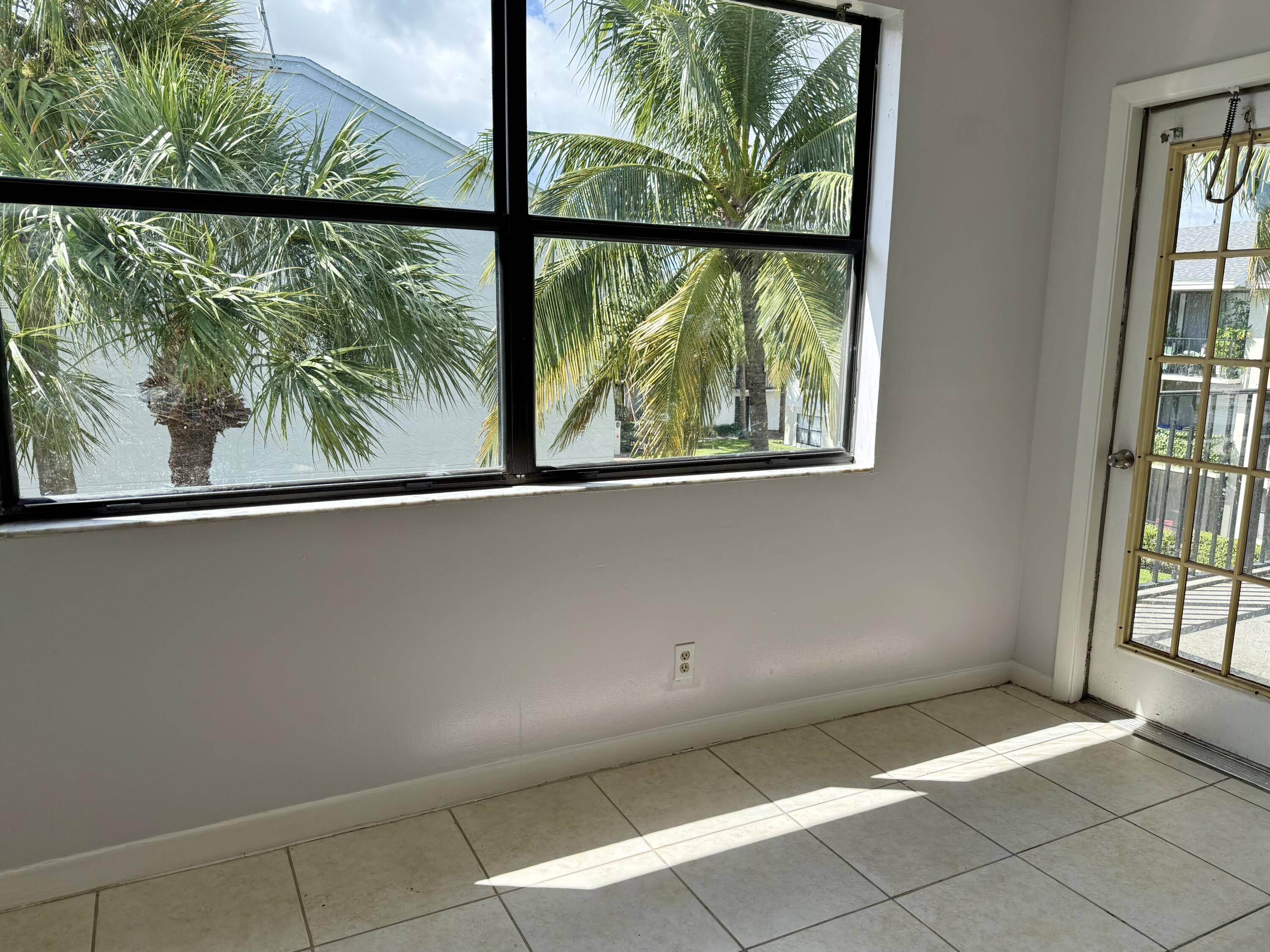 West Palm Beach, FL 33401,718 Executive Center DR 34