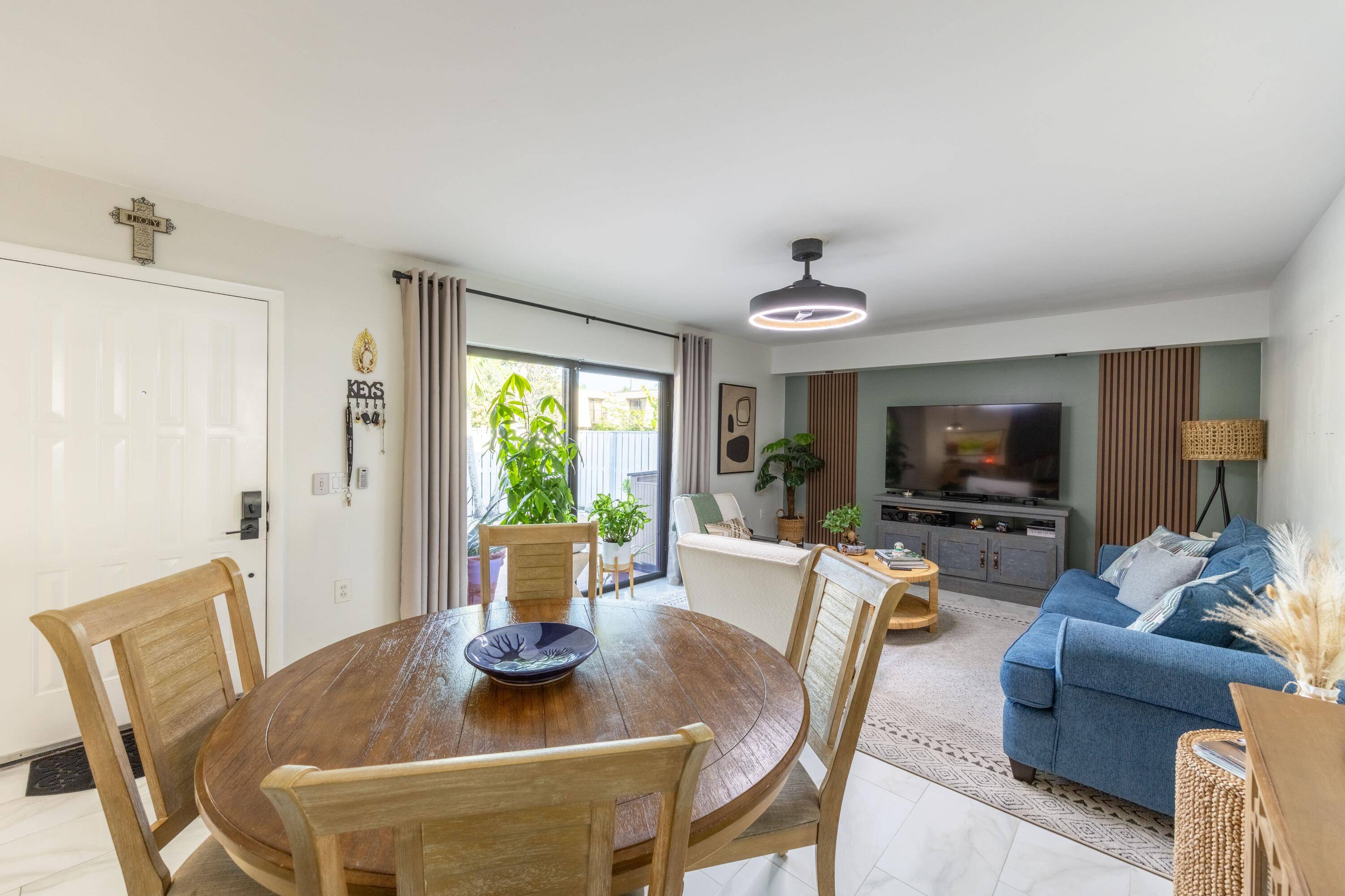 West Palm Beach, FL 33409,5616 56th WAY