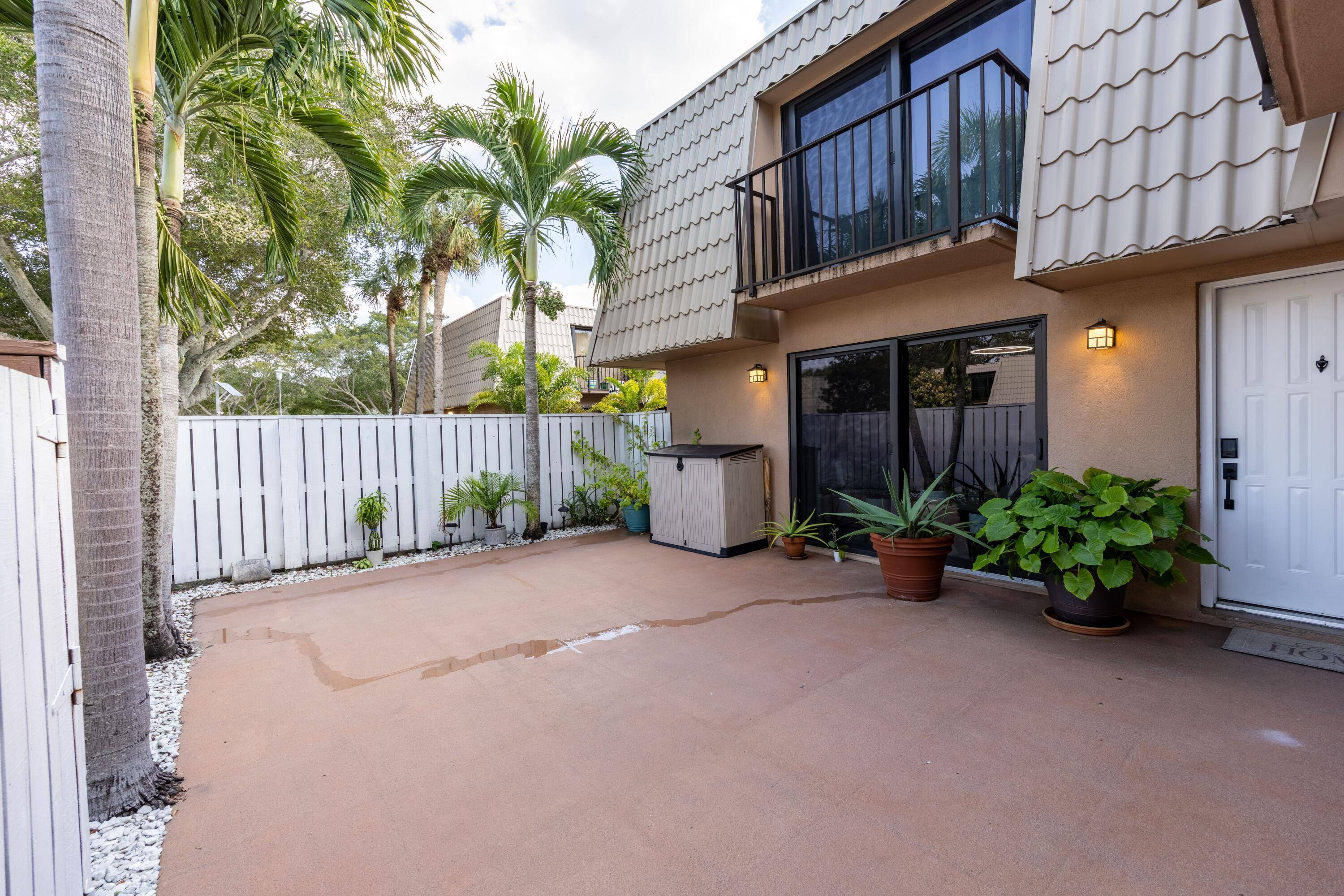 West Palm Beach, FL 33409,5616 56th WAY