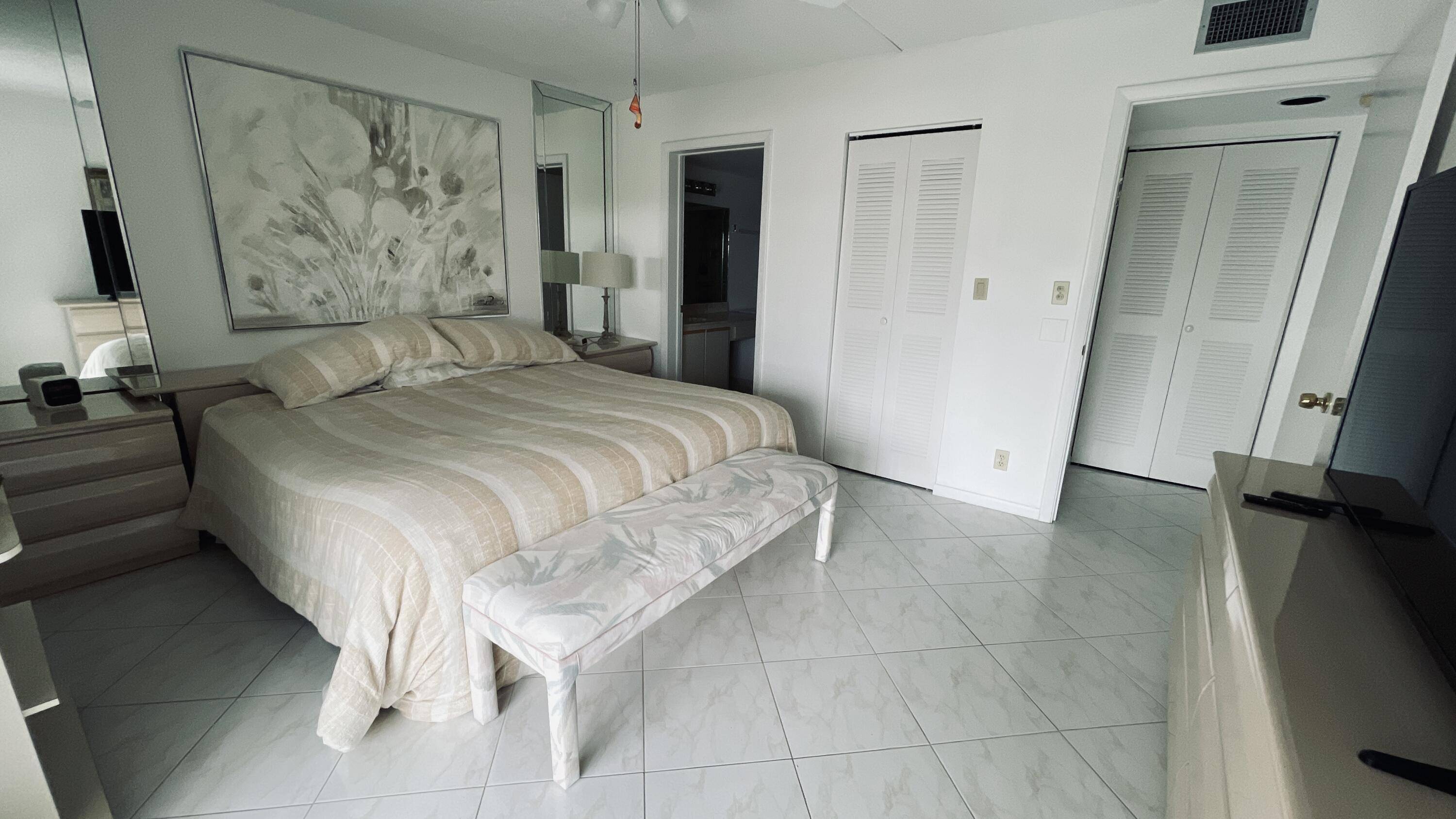 Delray Beach, FL 33446,6936 Huntington LN 405