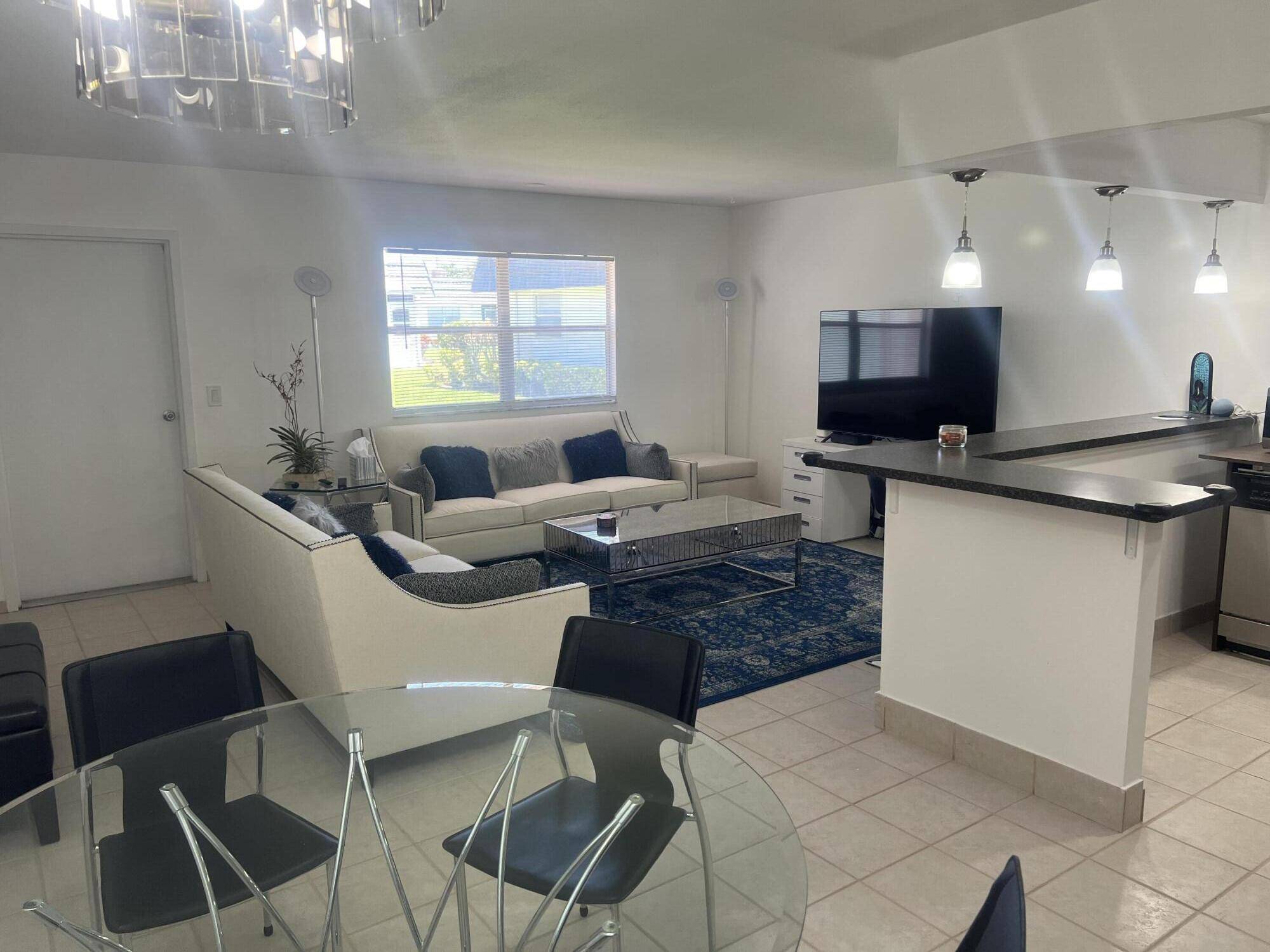 Delray Beach, FL 33446,114 Waterford E