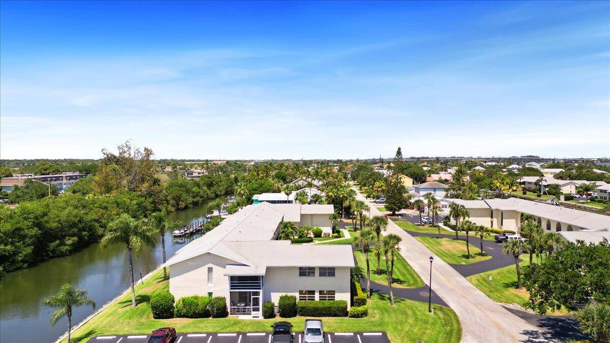 Vero Beach, FL 32960,1845 Robalo DR 201d