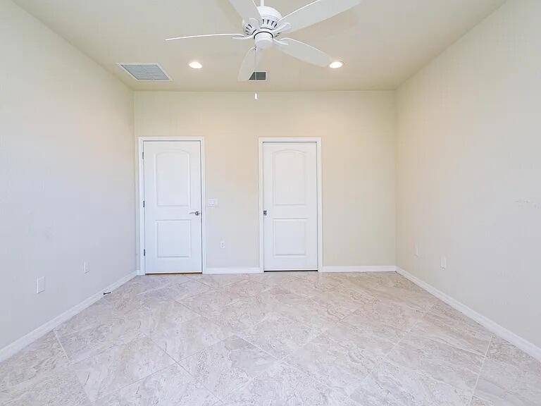 Lake Worth, FL 33467,8196 Hanoverian DR