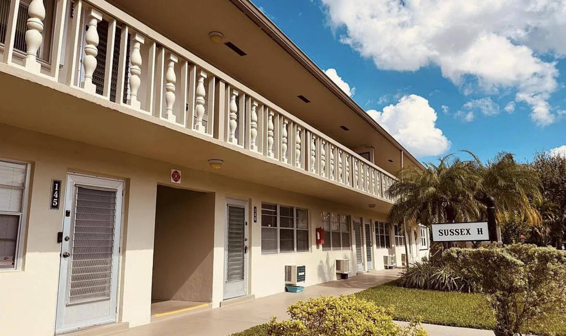 West Palm Beach, FL 33417,131 Sussex G 131