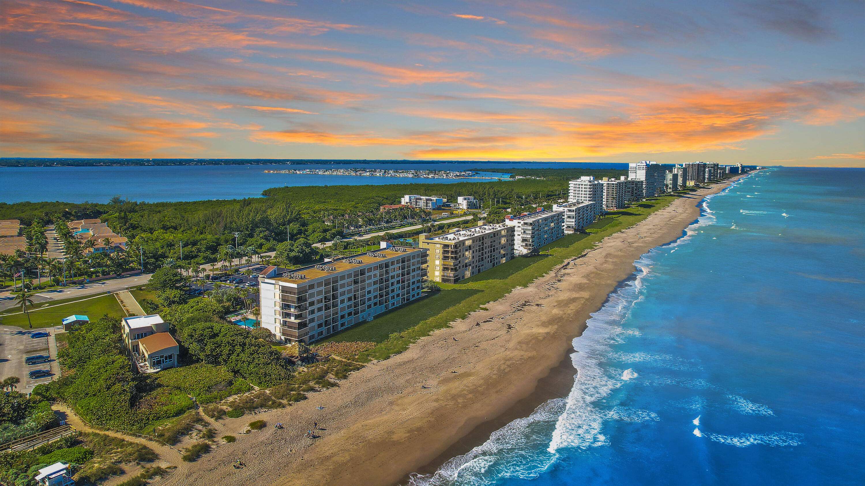 Jensen Beach, FL 34957,10310 S Ocean DR 406