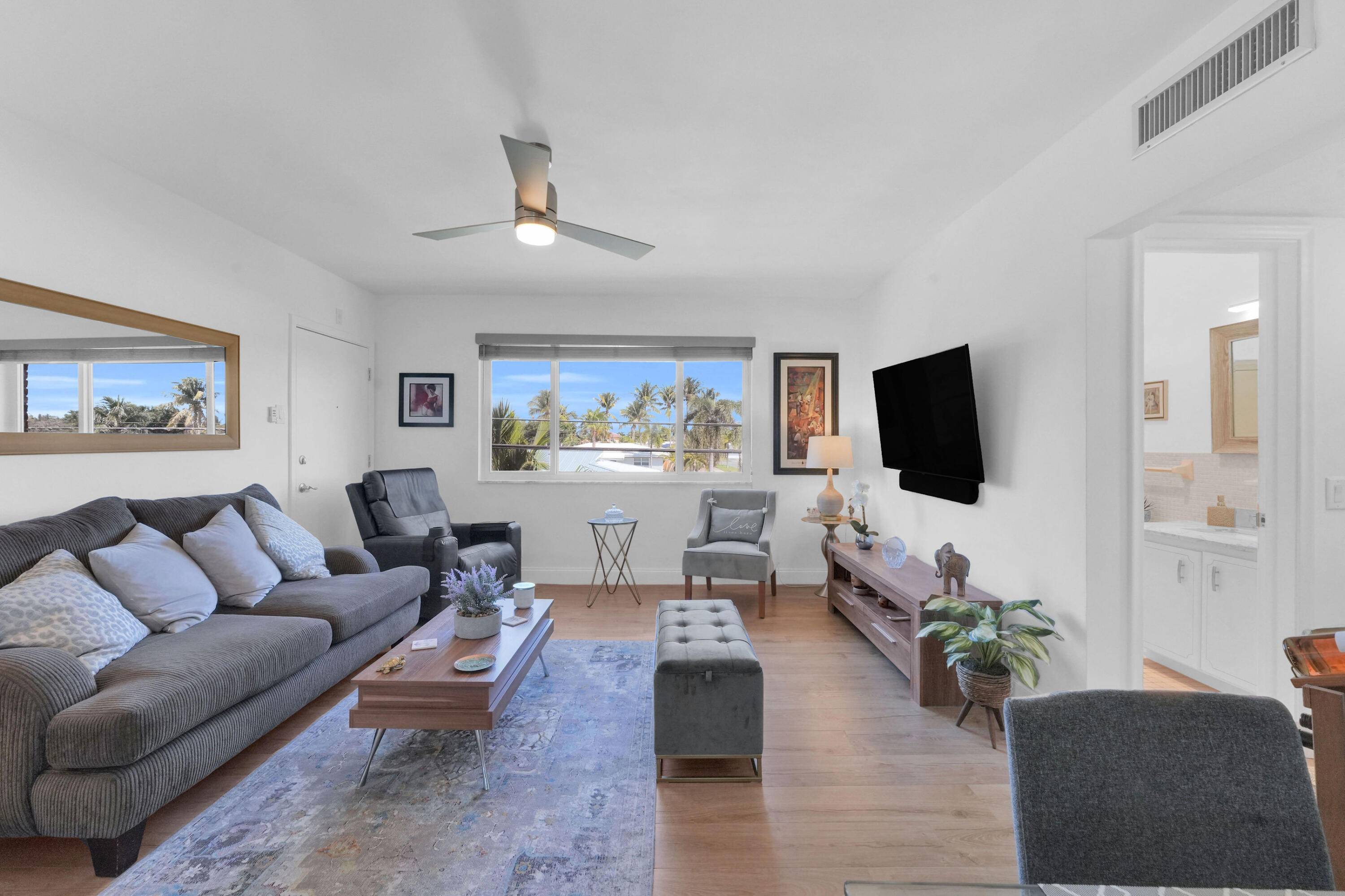 Pompano Beach, FL 33060,406 S Cypress RD 330