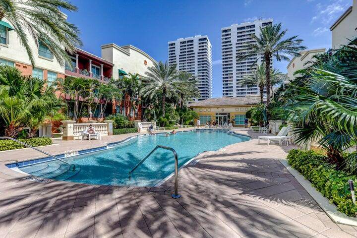 West Palm Beach, FL 33401,600 S Dixie HWY 455