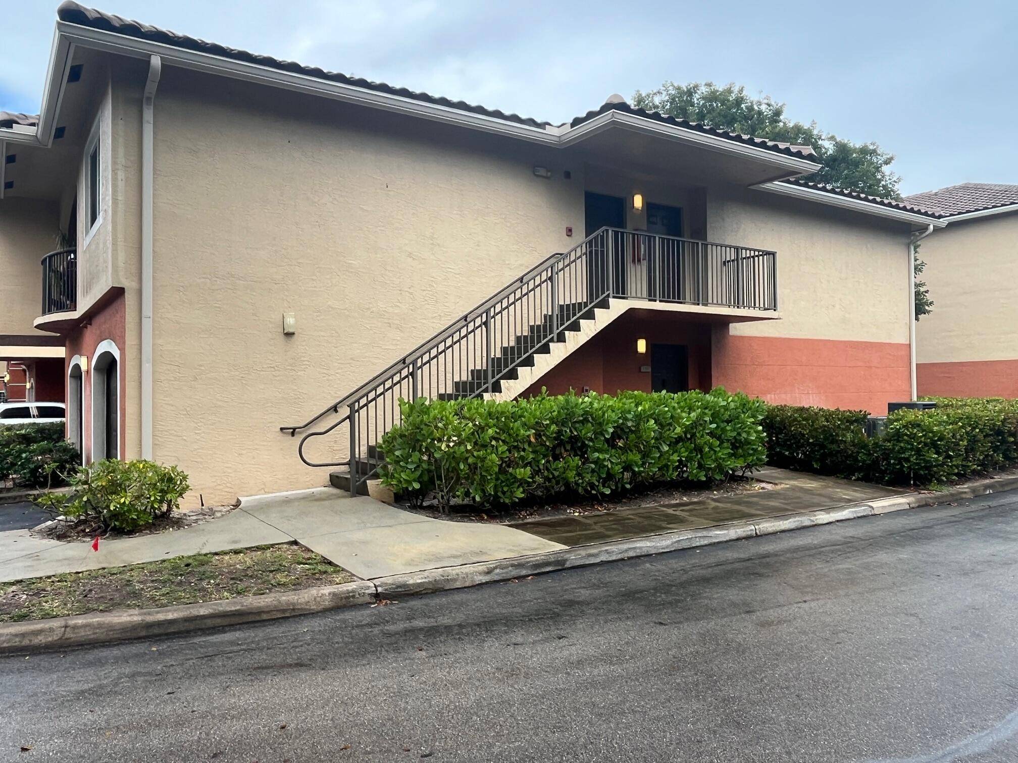 West Palm Beach, FL 33417,4167 N Haverhill RD 1102