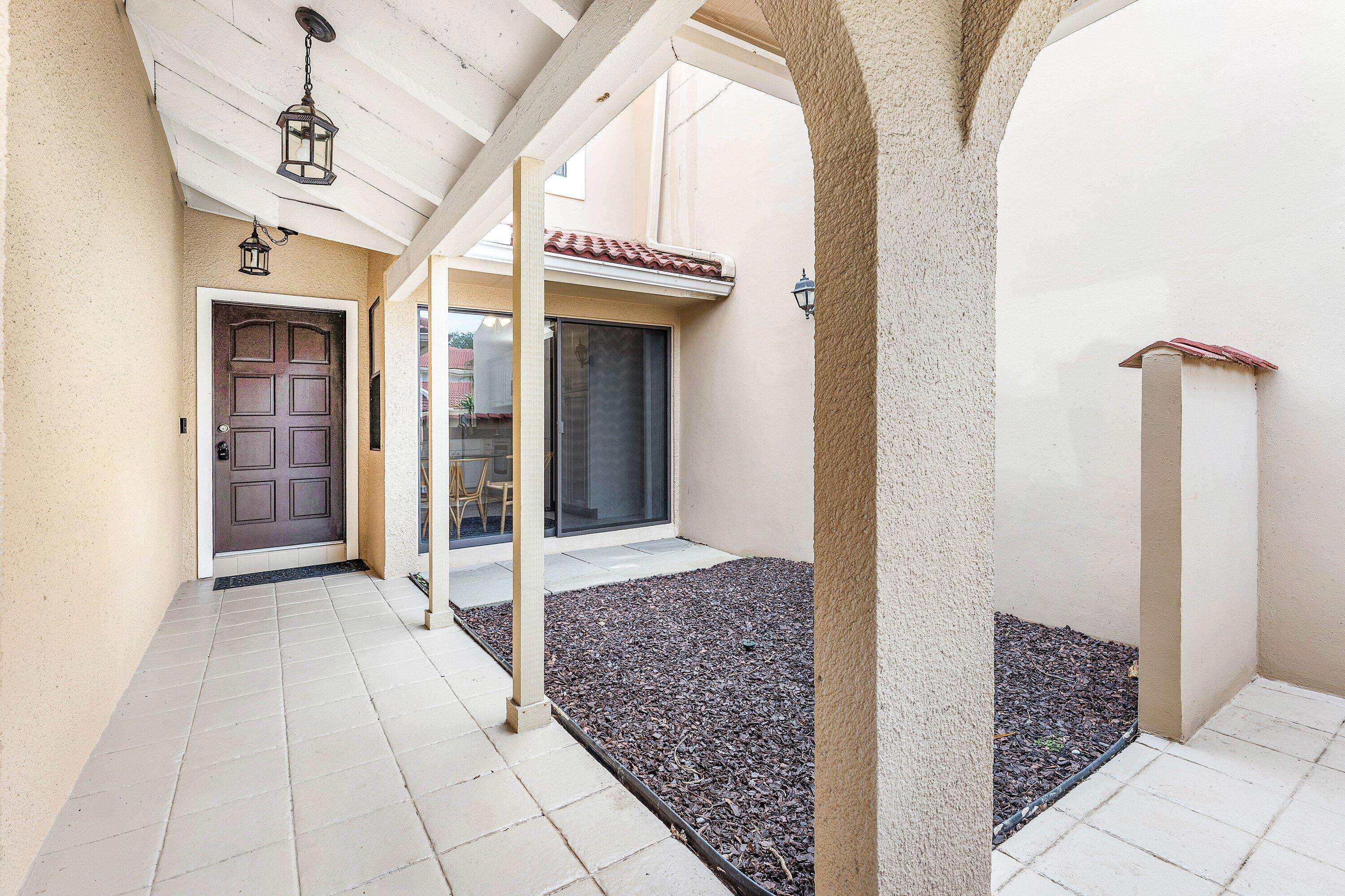 Palm Beach Gardens, FL 33418,816 Windermere WAY