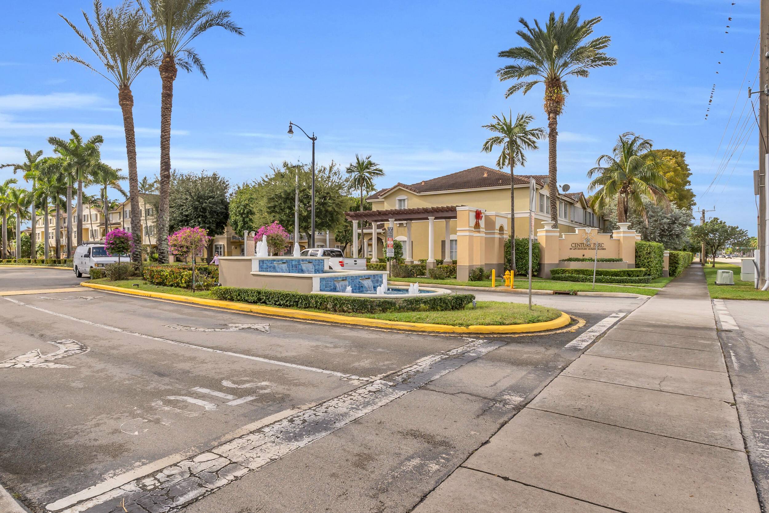 Miami, FL 33174,8970 W Flagler ST 208