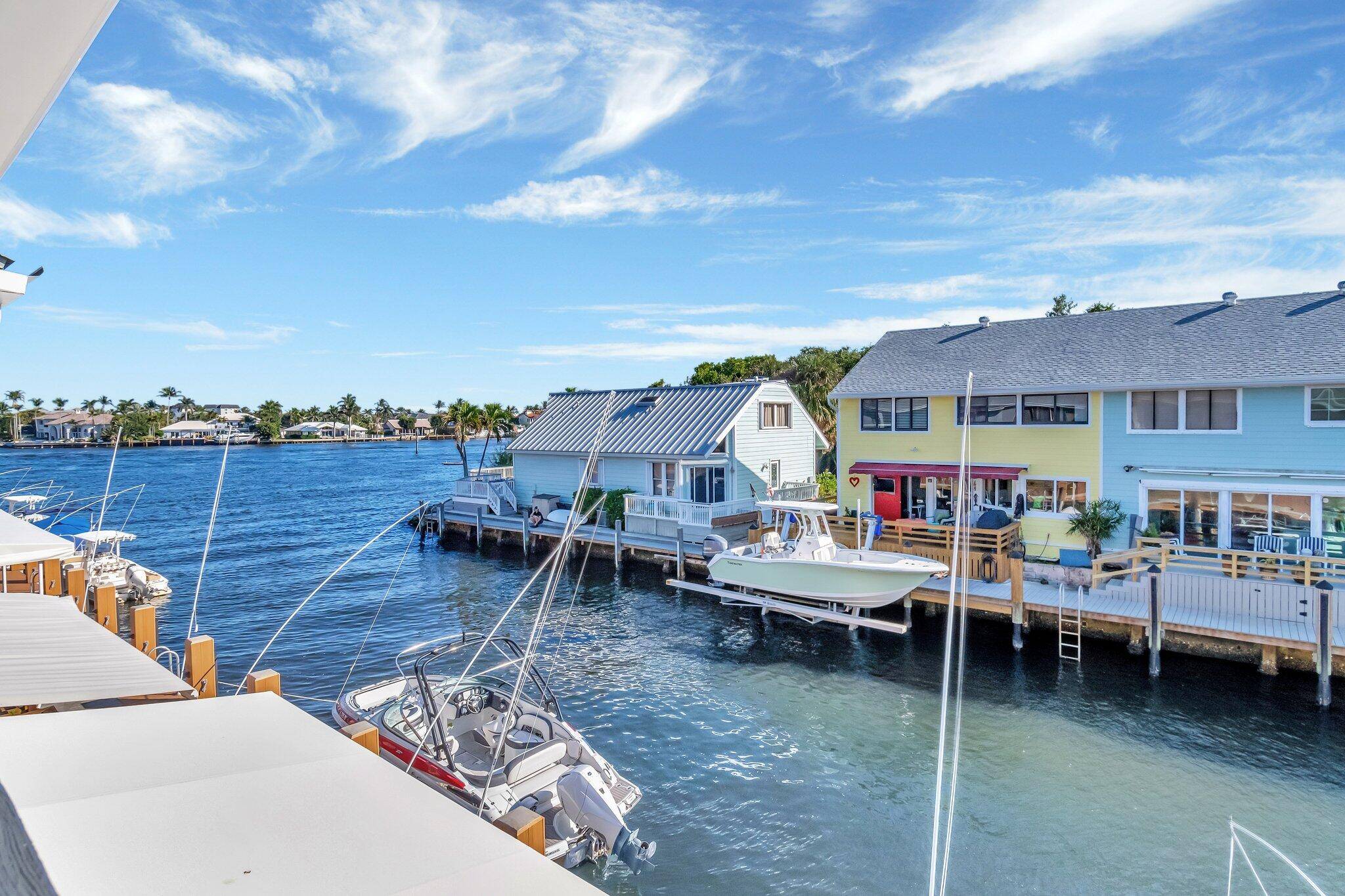 Boynton Beach, FL 33435,732 NE 12th TER 6