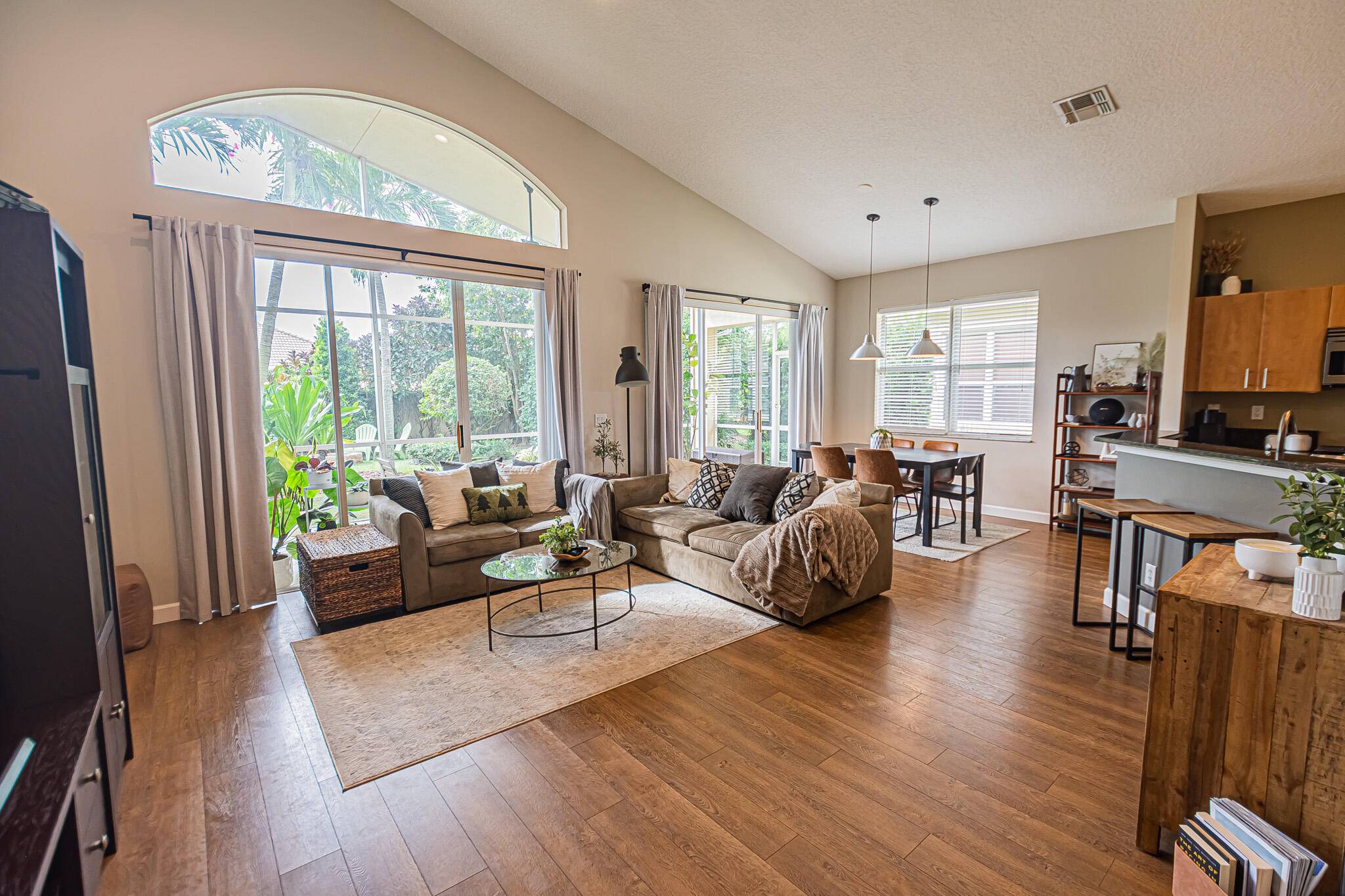 Port Saint Lucie, FL 34986,119 NW Willow Grove AVE