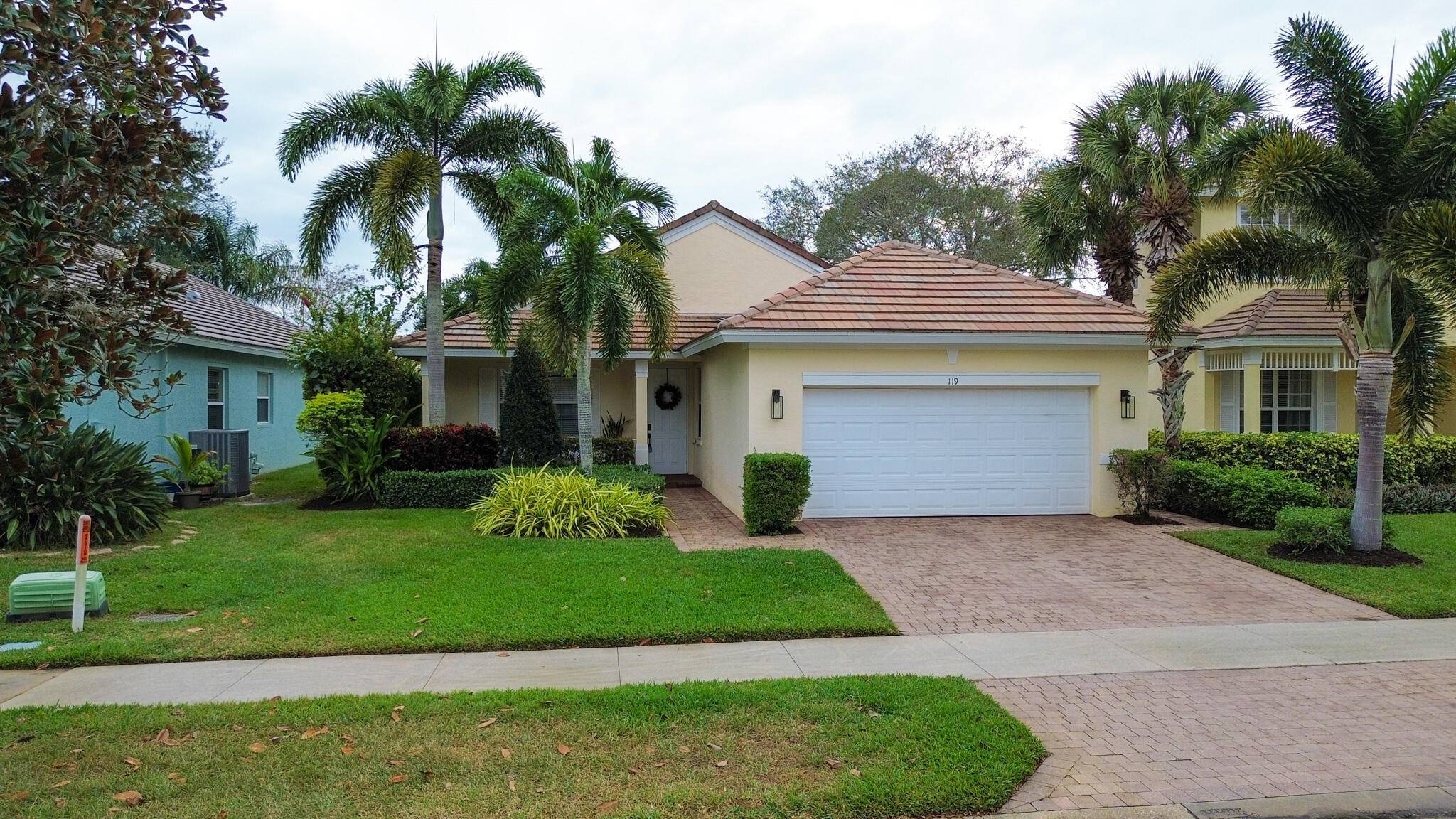 Port Saint Lucie, FL 34986,119 NW Willow Grove AVE