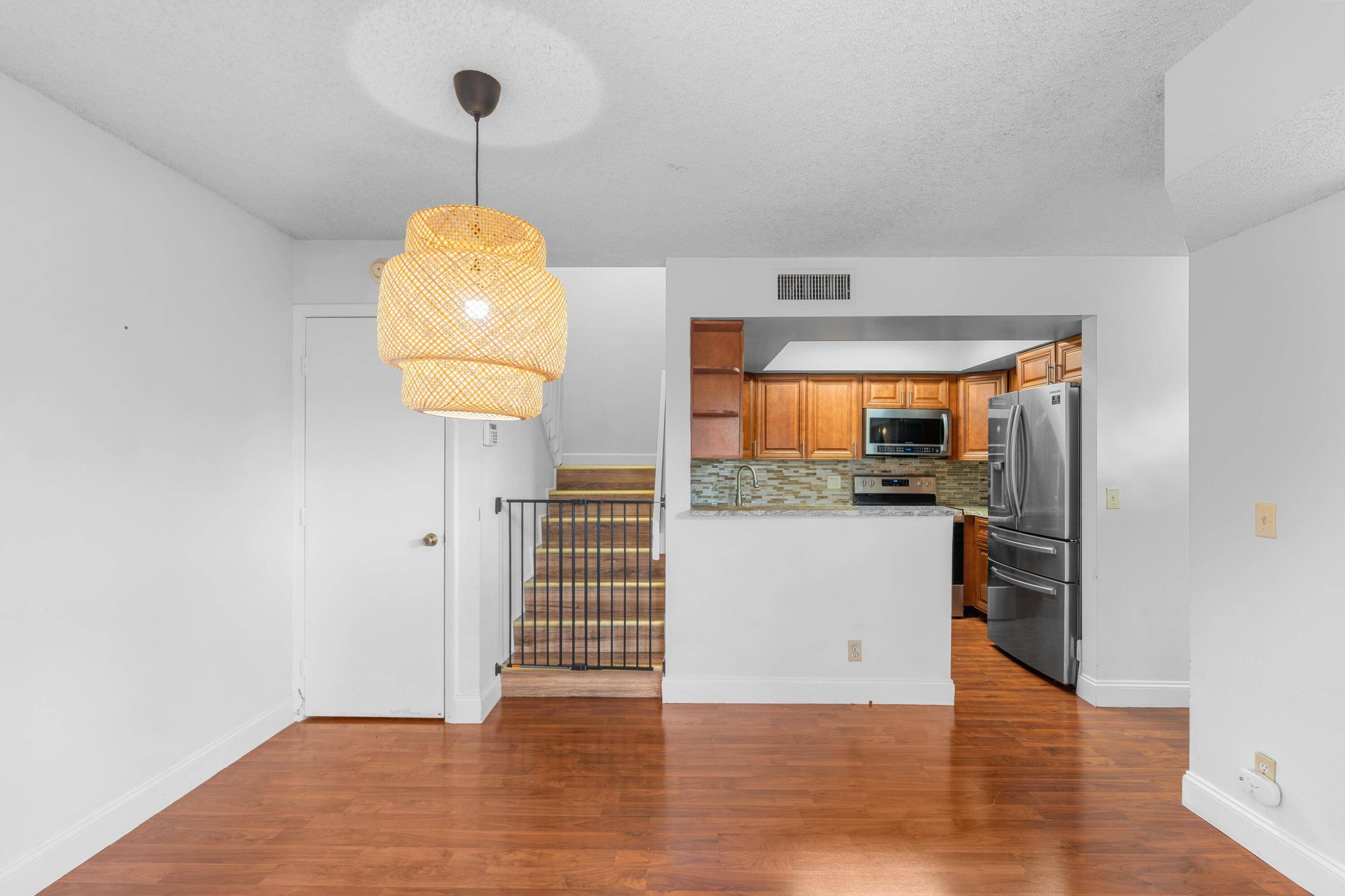 Delray Beach, FL 33445,4145 Village DR D