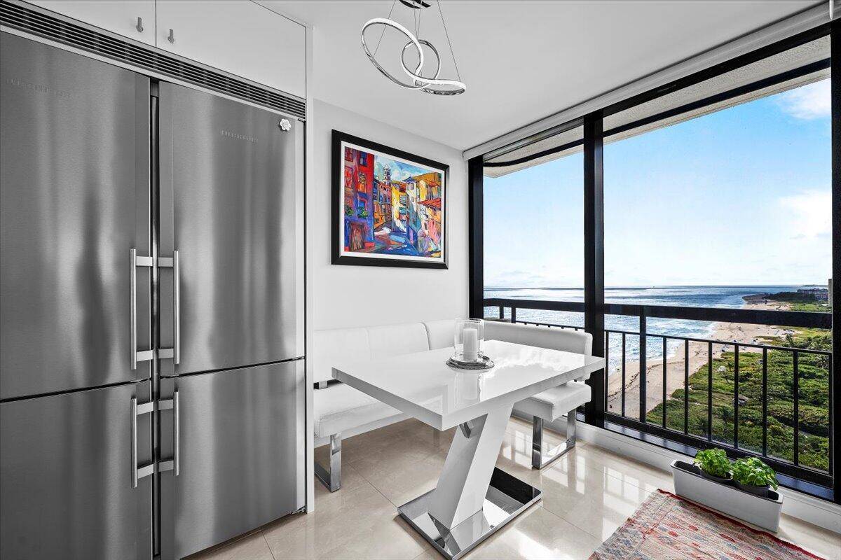 Singer Island, FL 33404,4000 N Ocean DR 2004