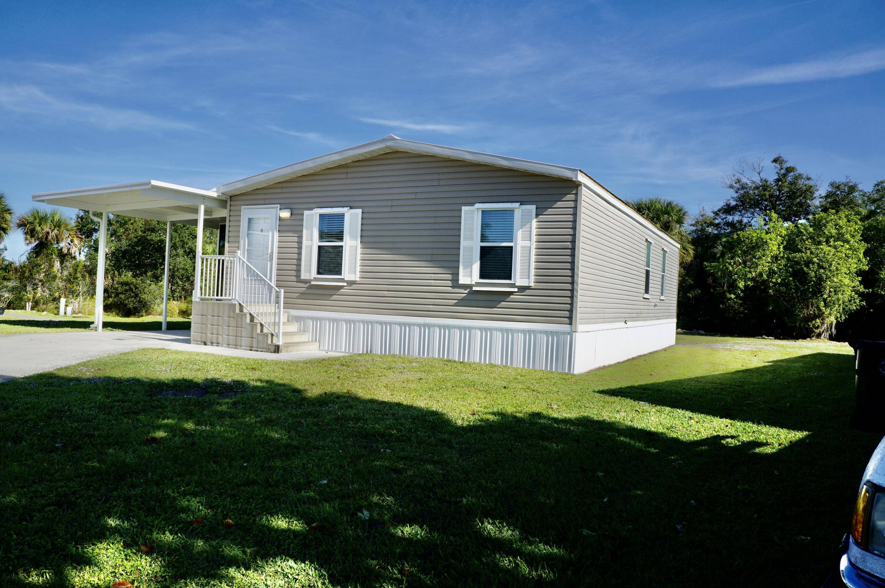 Fort Pierce, FL 34982,325 Mockingbird AVE