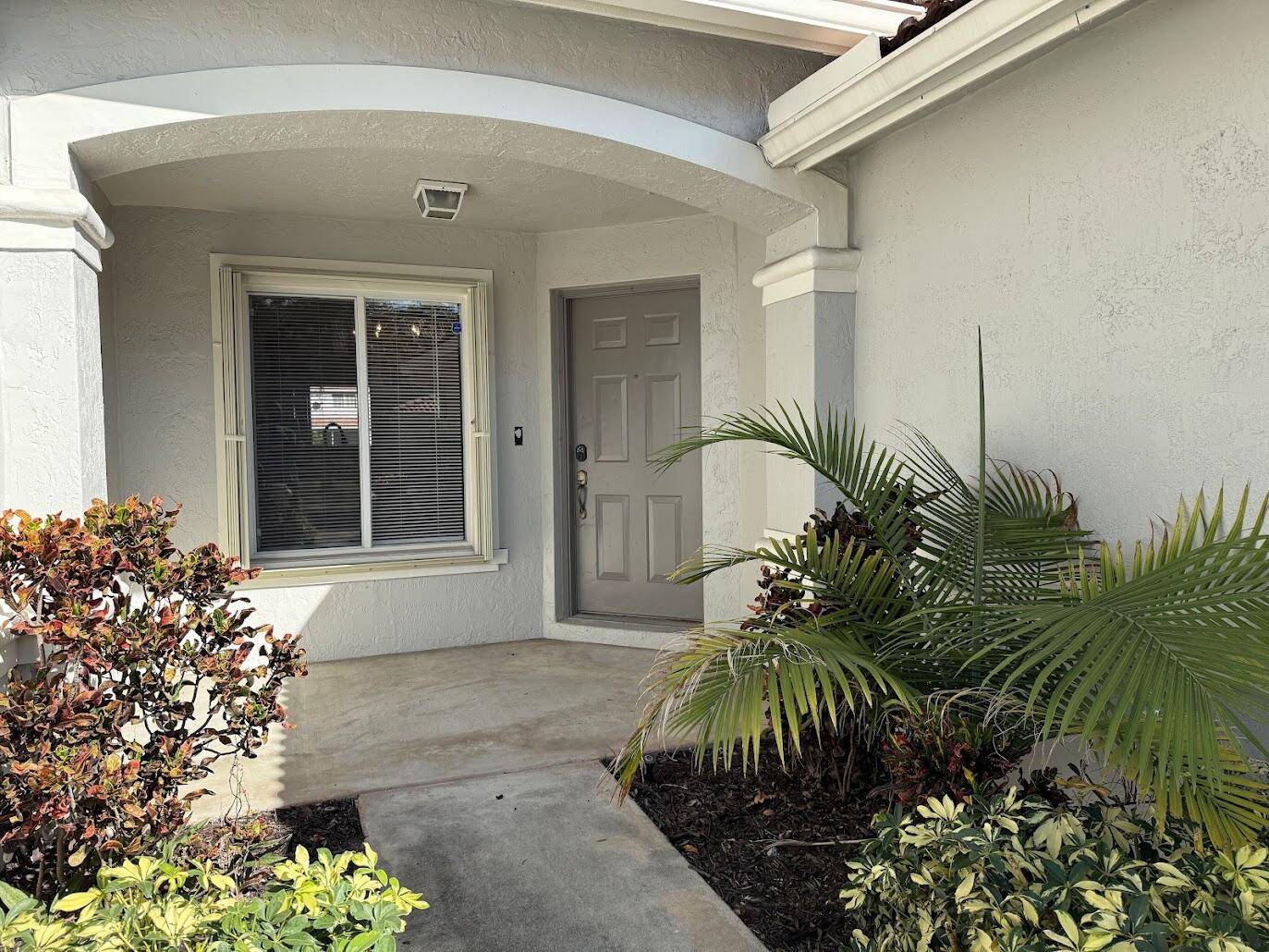 Riviera Beach, FL 33407,6204 Sandy Banks TER