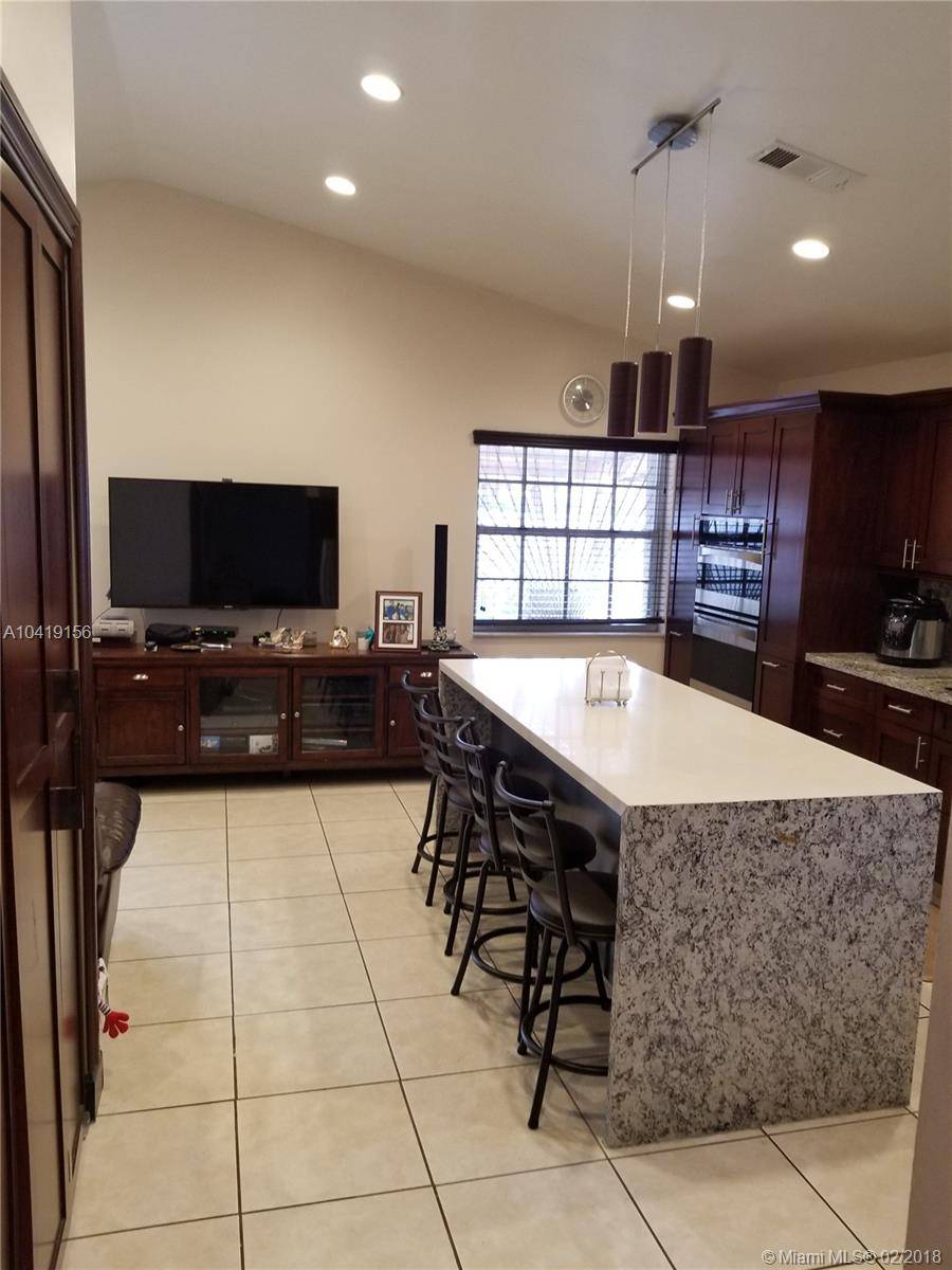 Hialeah, FL 33016,6937 W 25th Ct