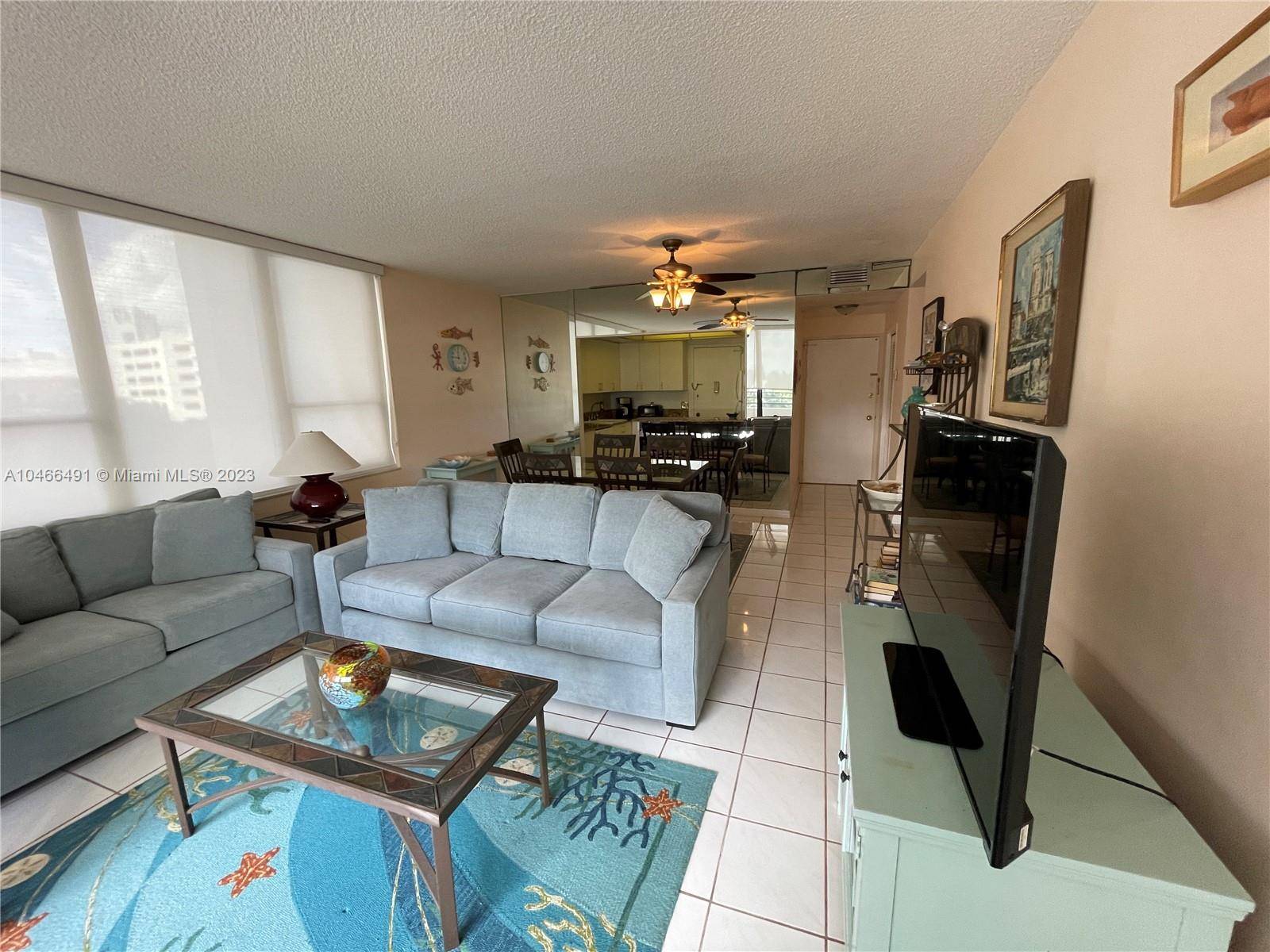 Hollywood, FL 33019,3505 S OCEAN DR #421