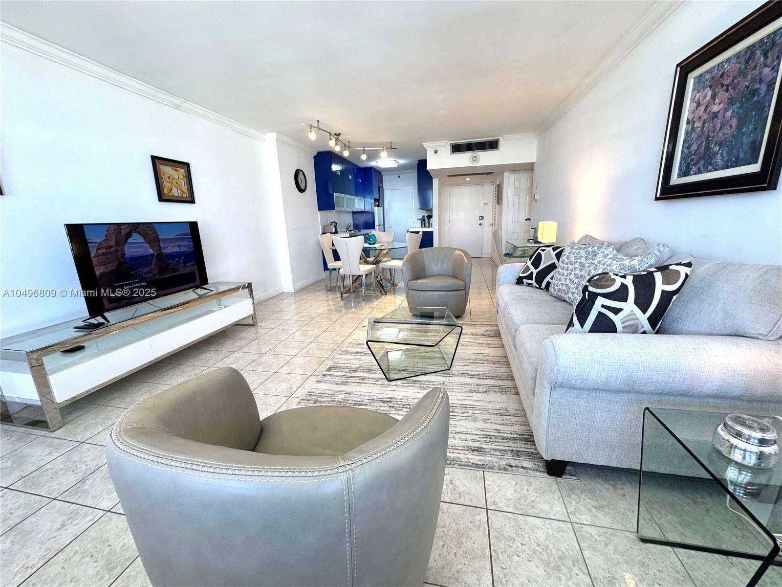 Miami Beach, FL 33139,100 LINCOLN RD #1423