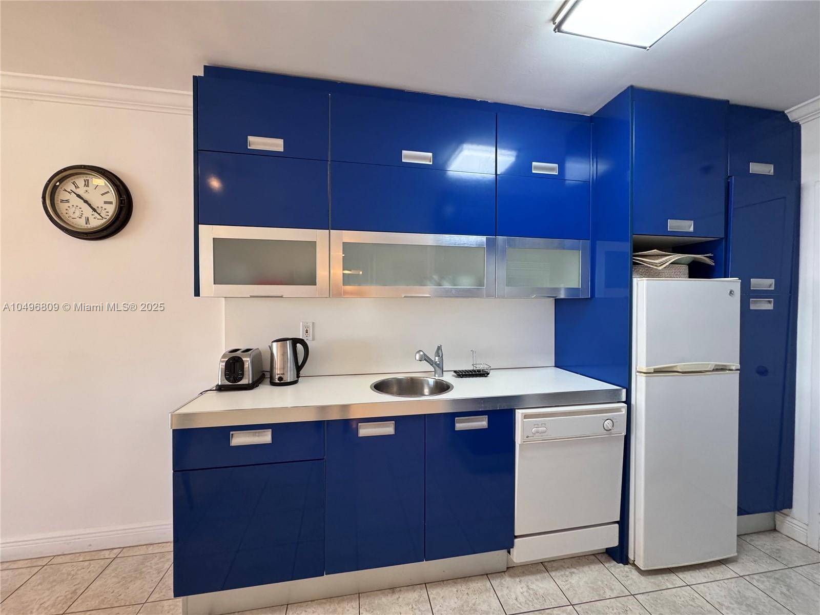 Miami Beach, FL 33139,100 LINCOLN RD #1423