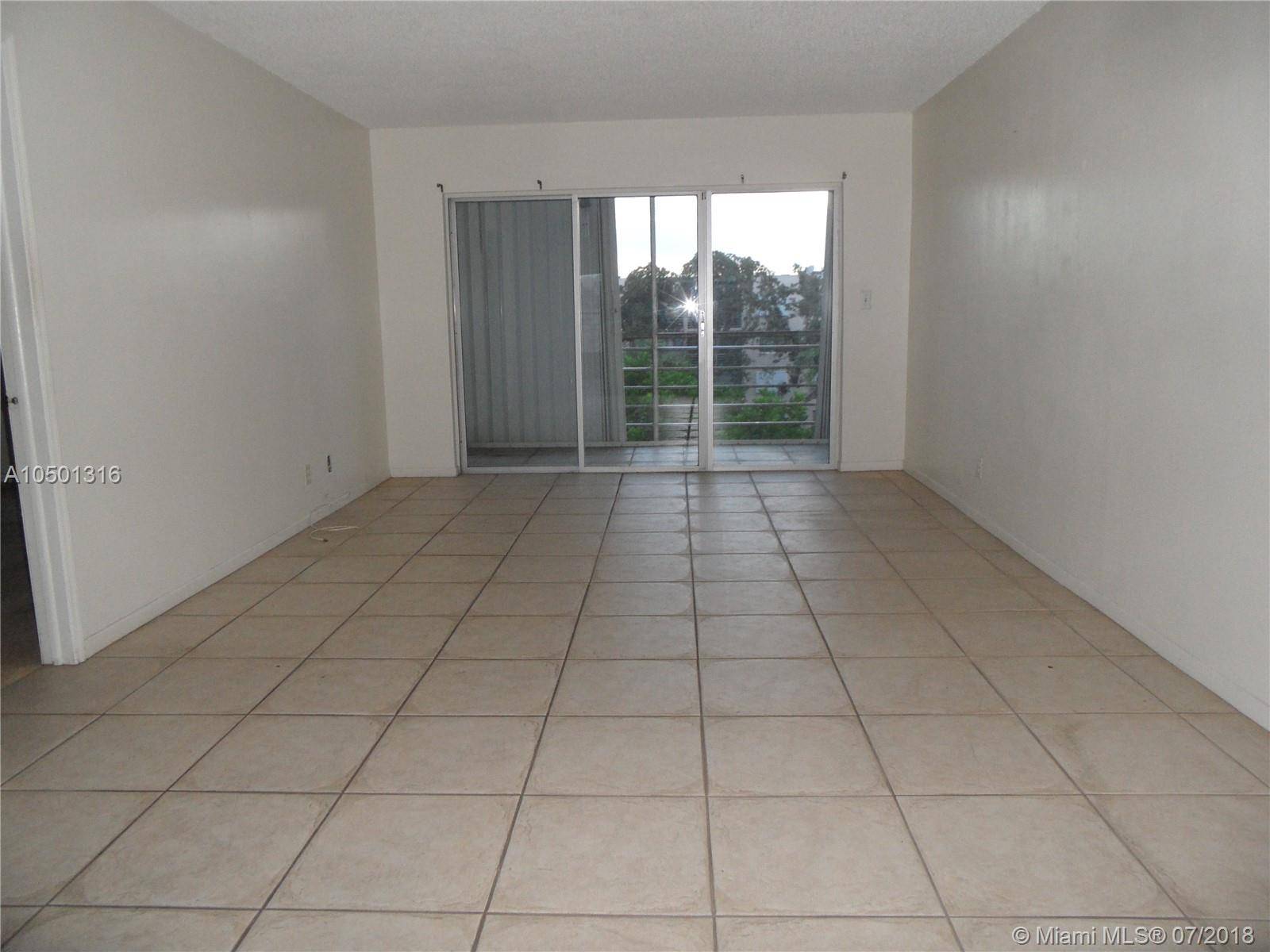 Lauderdale By The Sea, FL 33062,1541 S Ocean Blvd #414