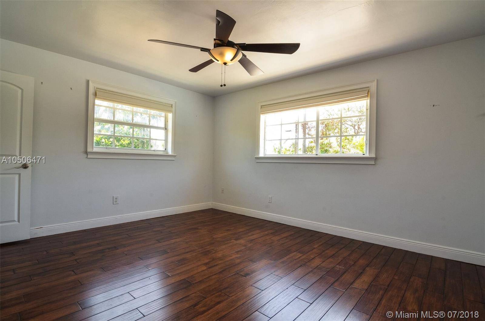 Palmetto Bay, FL 33158,8580 SW 141st St