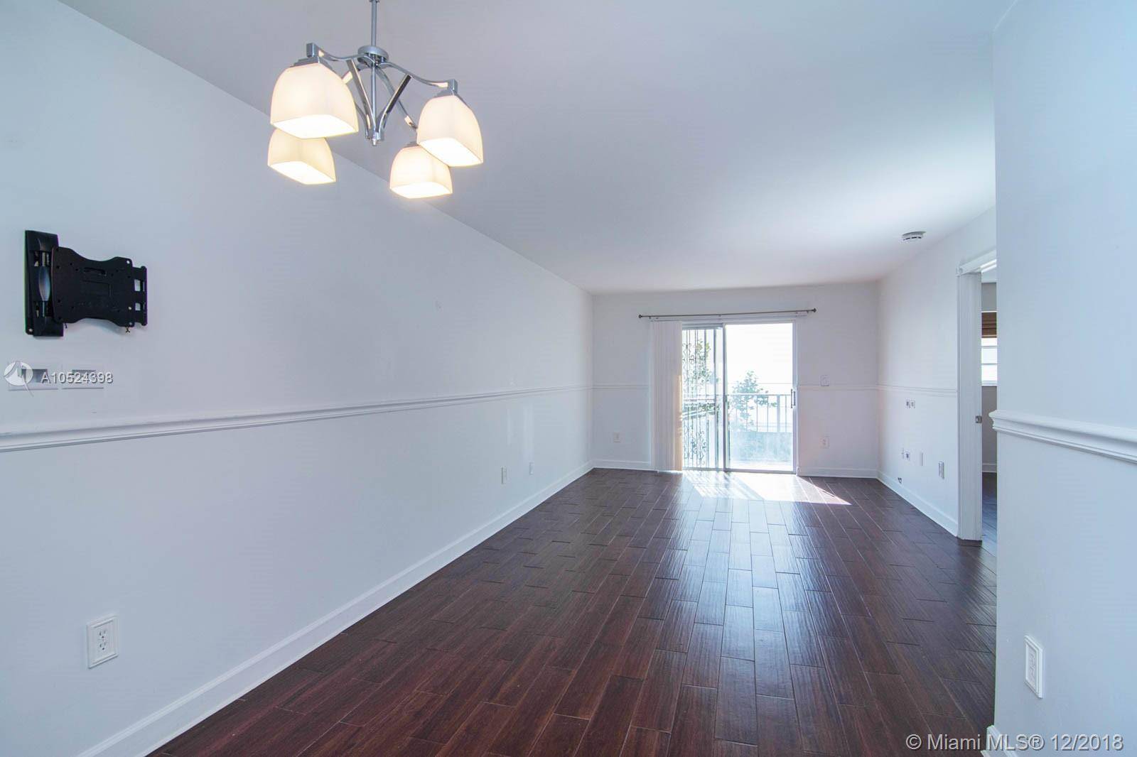 Miami Beach, FL 33139,1605 Meridian Ave #203