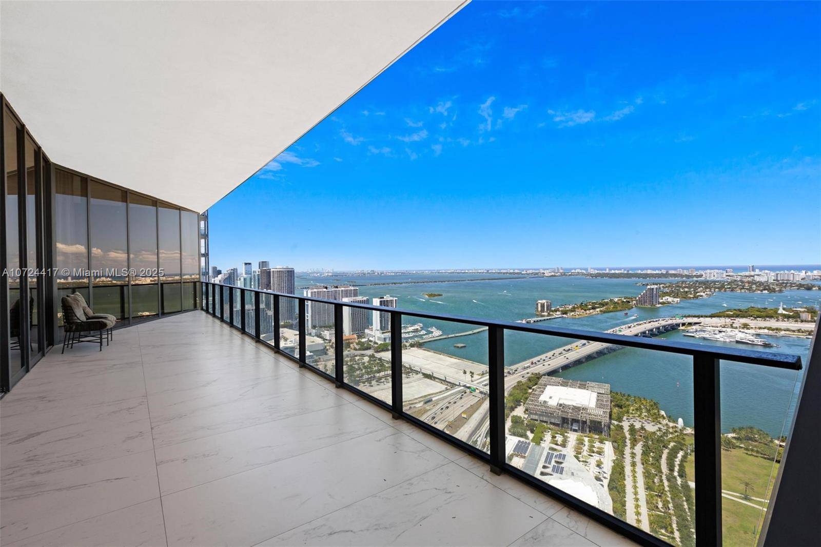 Miami, FL 33132,1000 Biscayne Blvd #4901