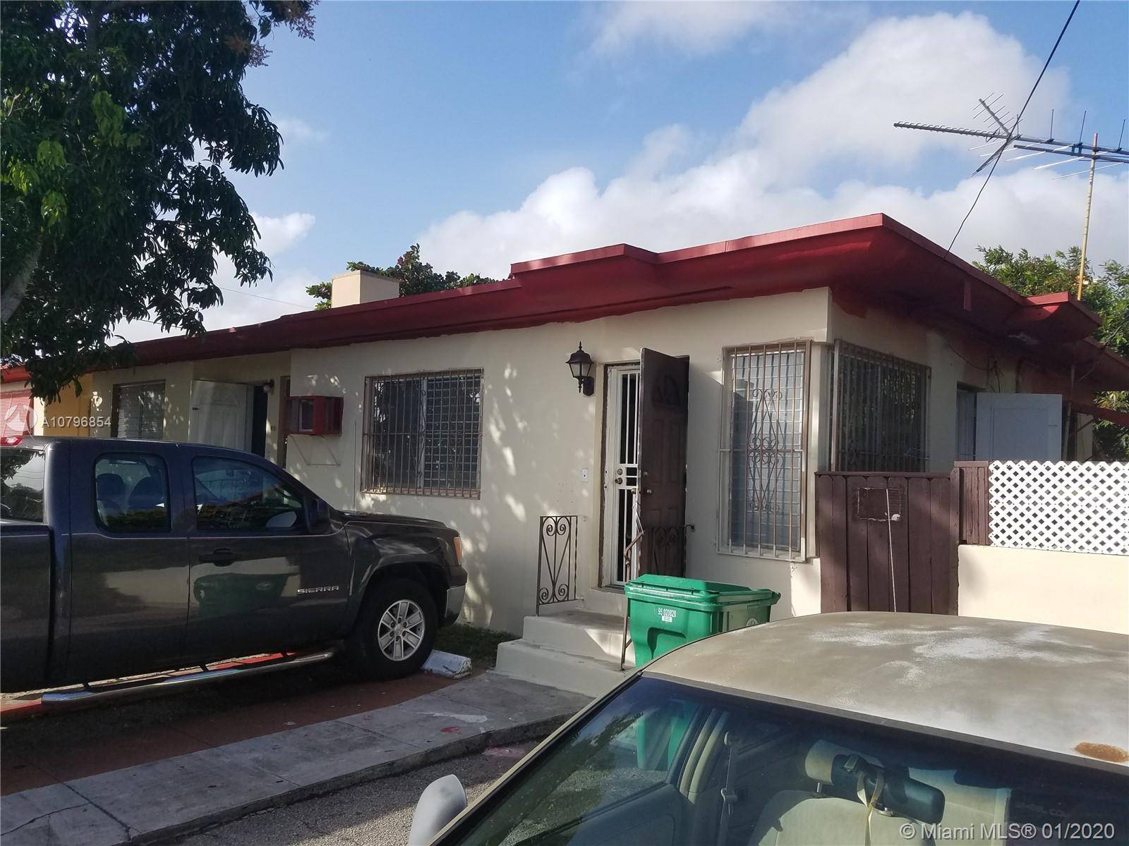 Miami, FL 33135,3129 SW 9th St