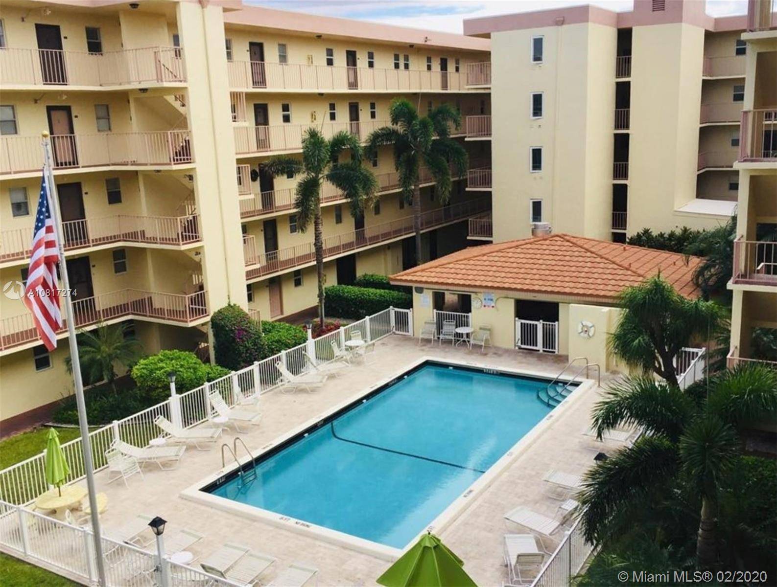 Lauderdale By The Sea, FL 33308,4629 Poinciana St #308