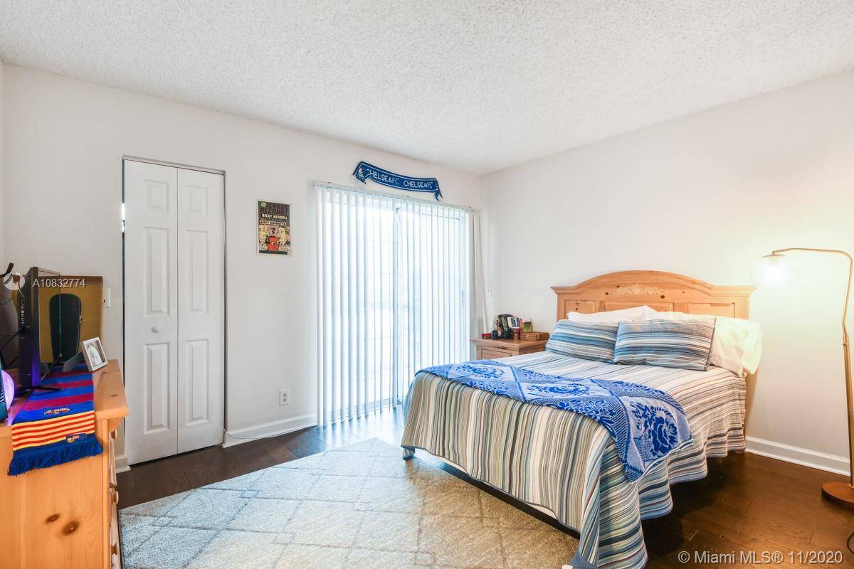 Lake Park, FL 33403,1125 Lake Shore Dr #105