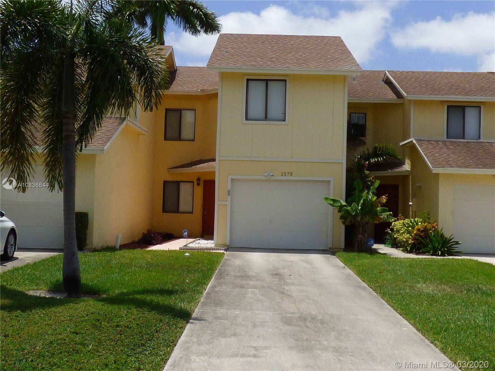 West Palm Beach, FL 33406,1573 Woodbridge Lakes Cir