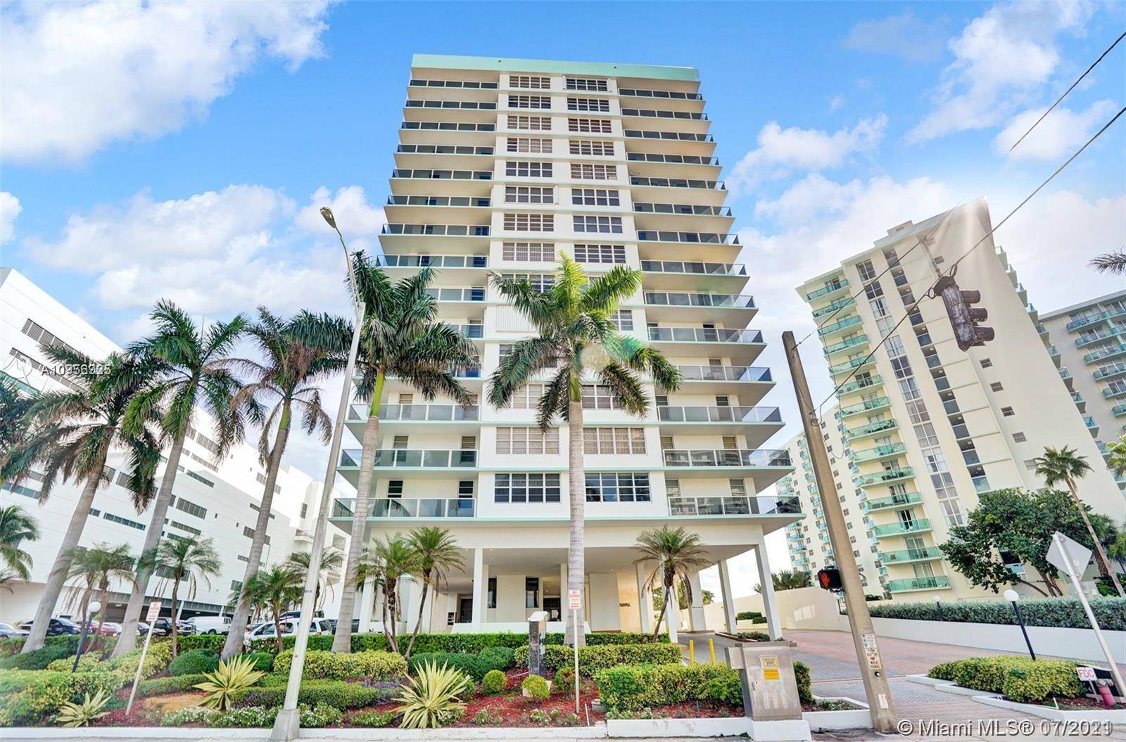 Hollywood, FL 33019,3725 S Ocean Dr #1608