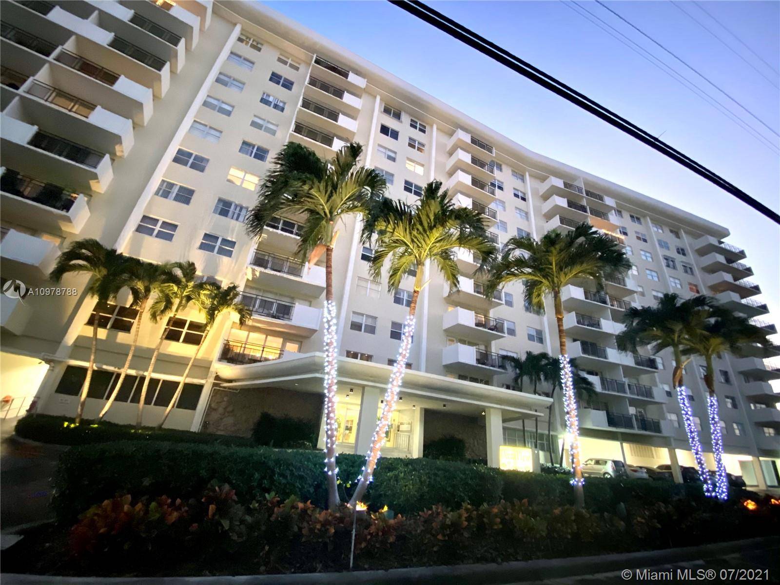 Hallandale Beach, FL 33009,401 Golden Isles Dr #413