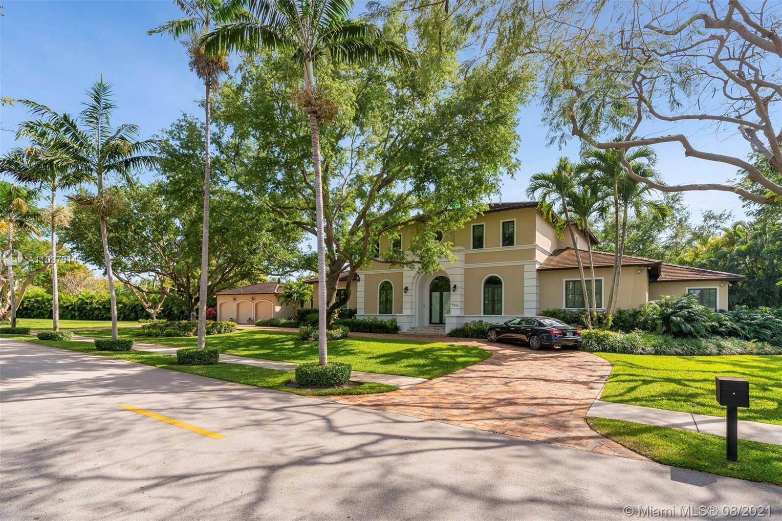 Pinecrest, FL 33156,6050 Chapman Field Dr
