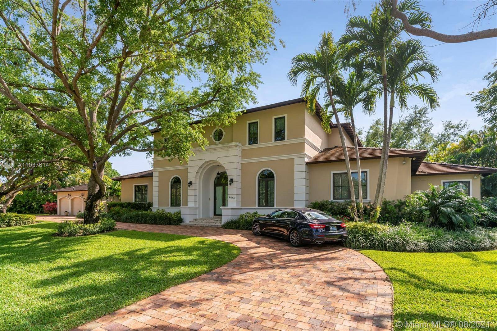 Pinecrest, FL 33156,6050 Chapman Field Dr