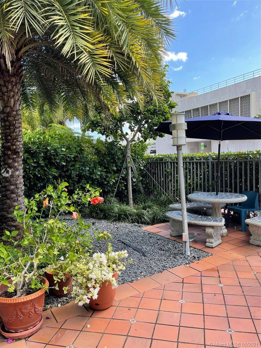 Miami Beach, FL 33139,1218 Drexel Ave #303