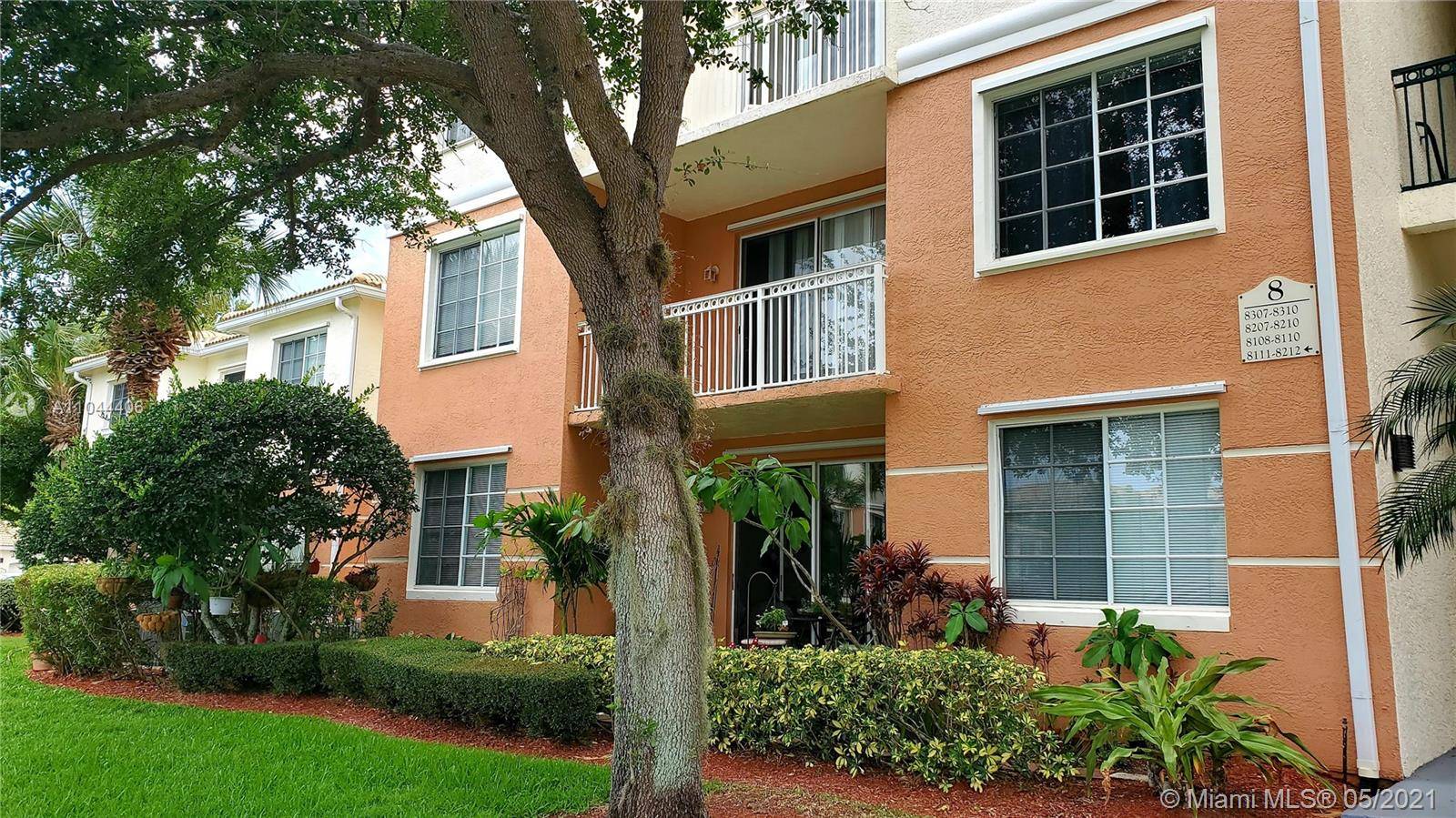 Palm Beach Gardens, FL 33418,8210 W Myrtlewood Cir W #8210