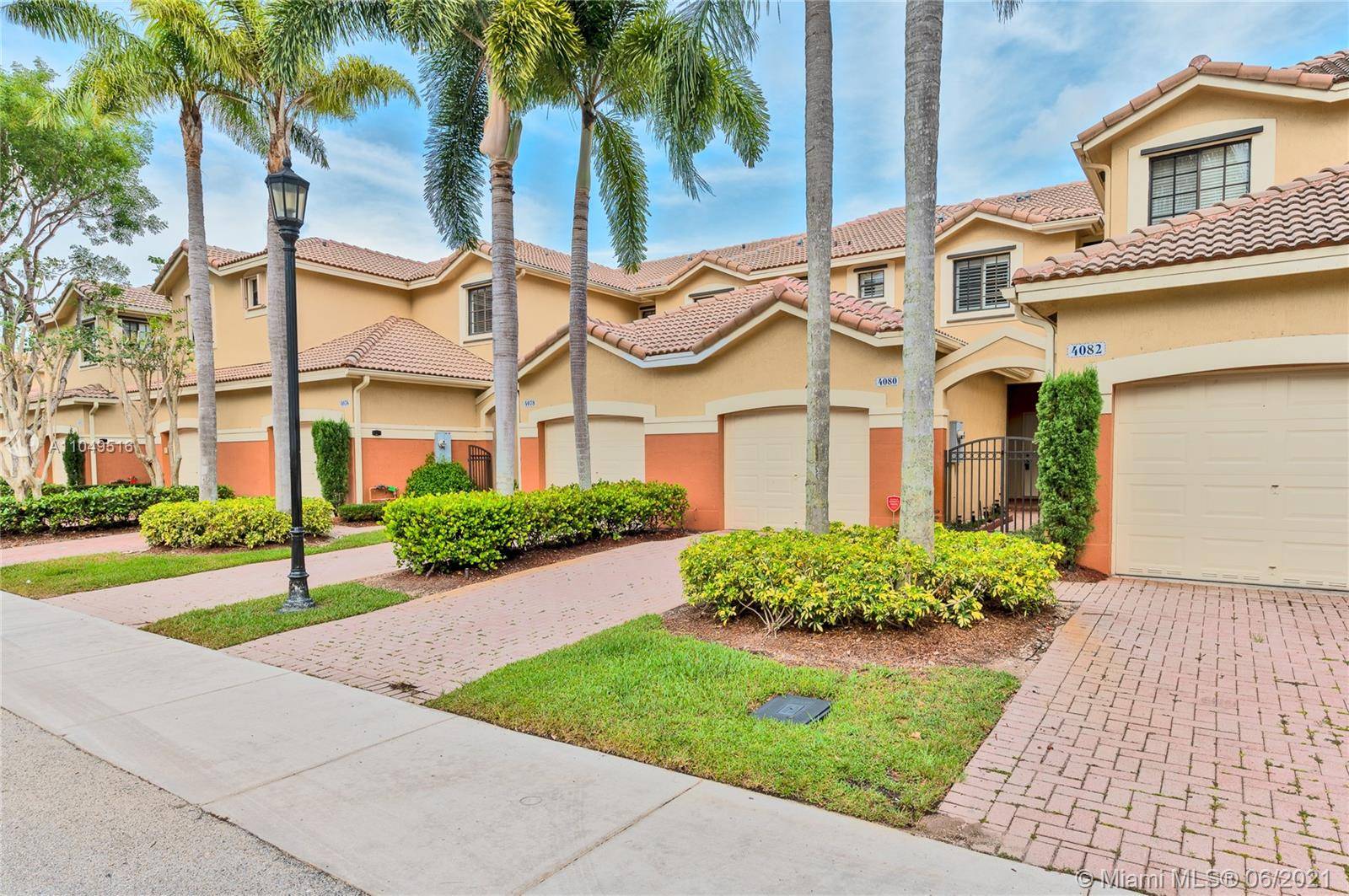 Weston, FL 33332,4080 Timber Cove Ln #4080